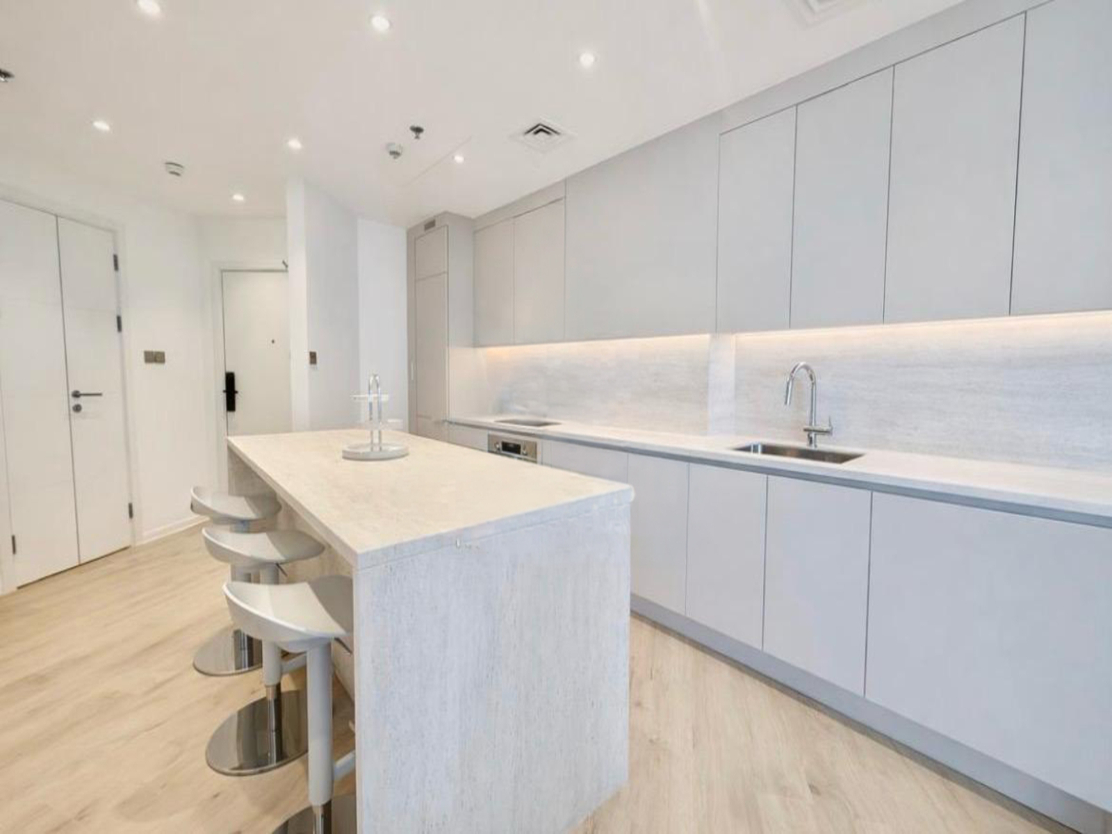 Vacant | European Design | Bespoke Renovation