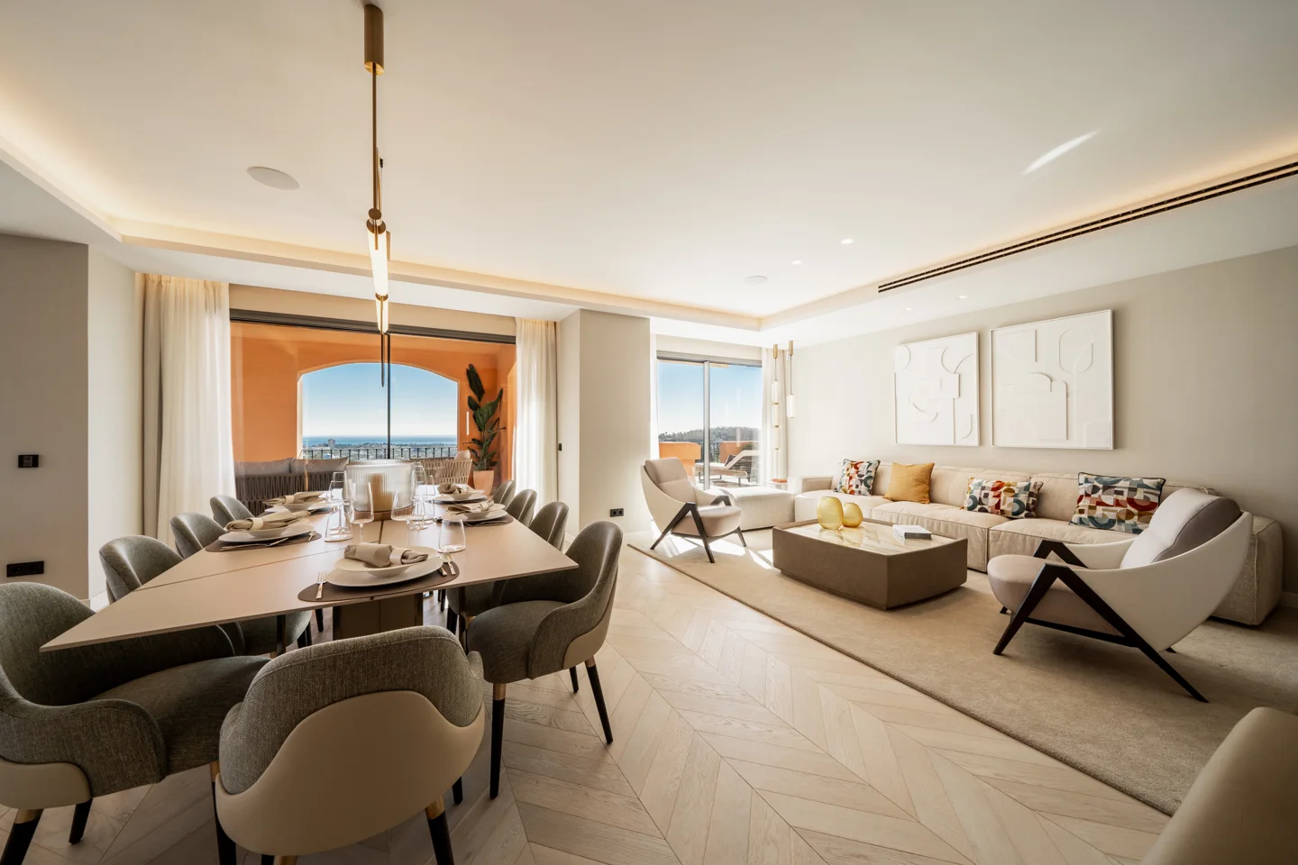 Nueva Andalucia: Exquisite 4-bedroom penthouse in luxury complex in La Cerquilla