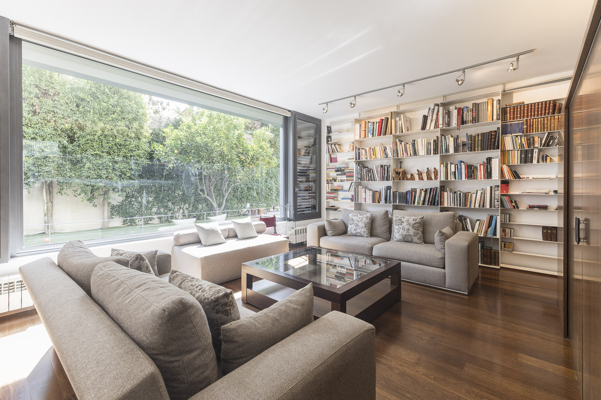 Elegant and modern designer house in Pedralbes