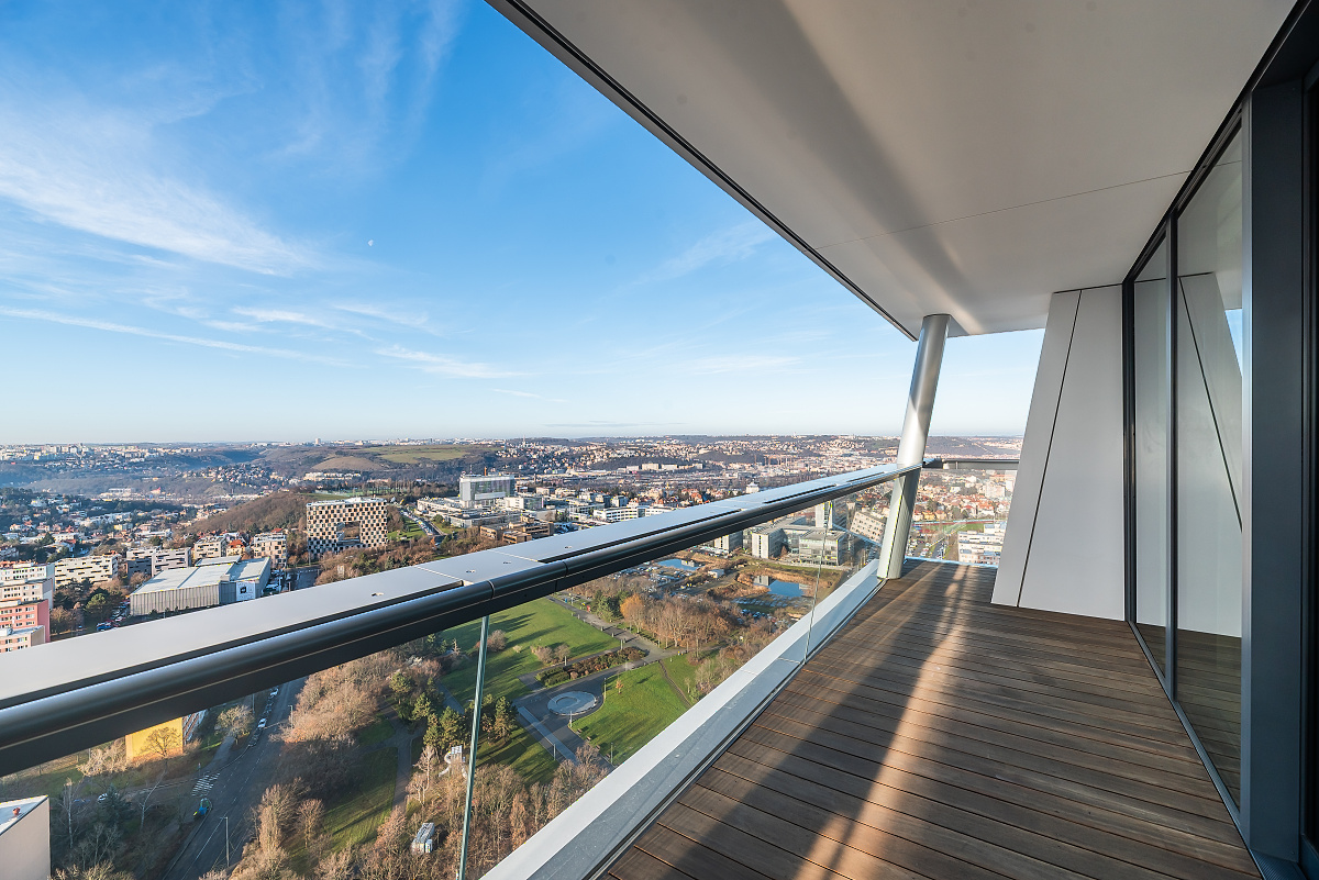 Rent a 3+kt apartment in the V Tower residence