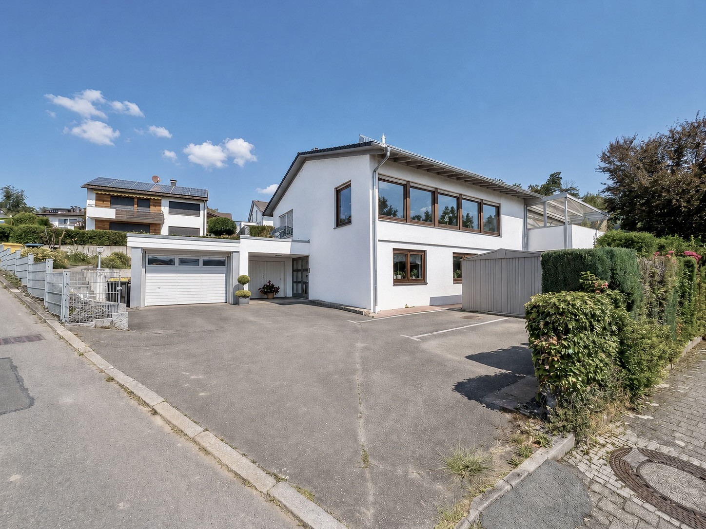 Charaktervolles Wohnhaus mit Einliegerwohnung in ruhiger Hanglage von Waiblingen!