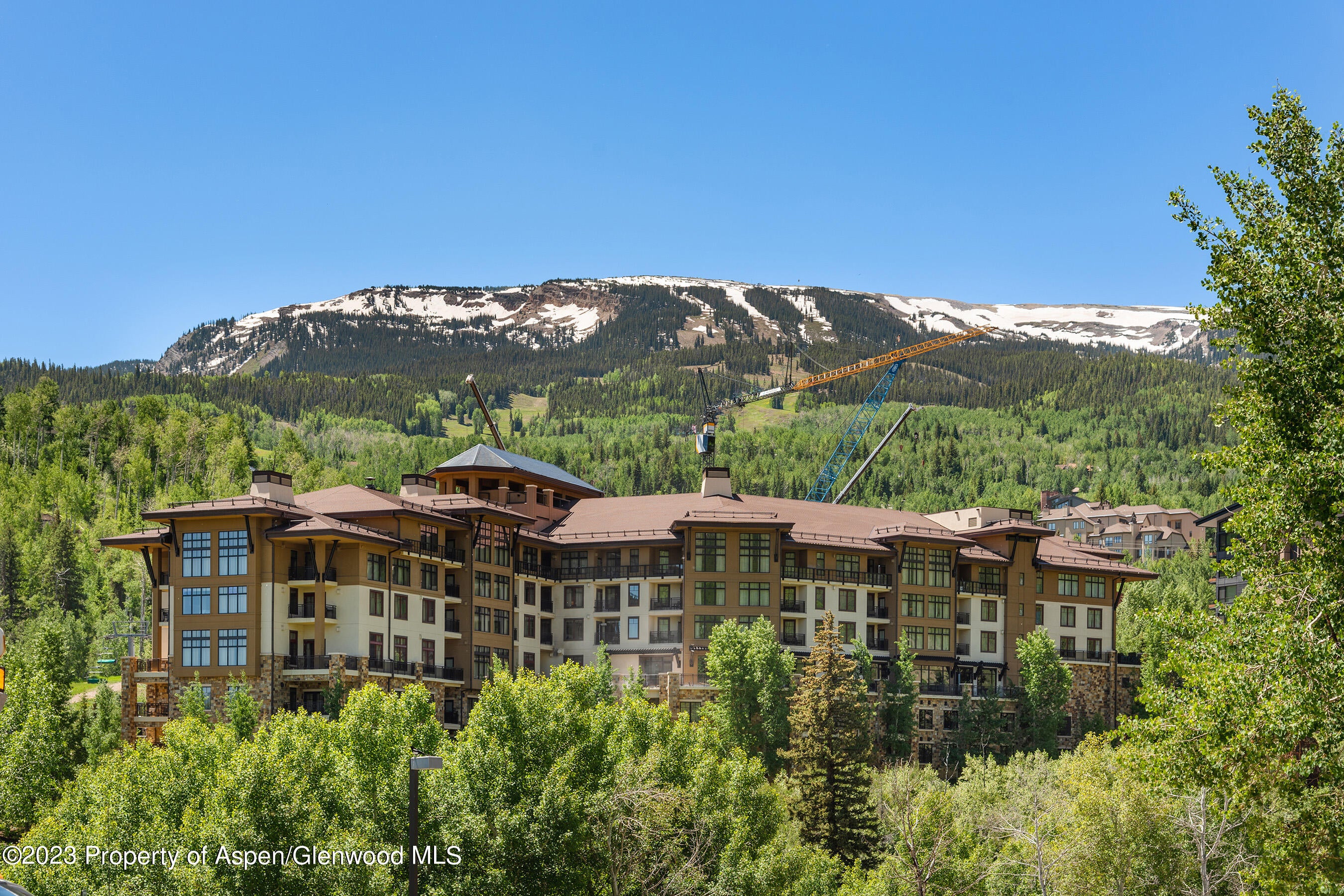 Ski-In/Ski-Out Viceroy Unit