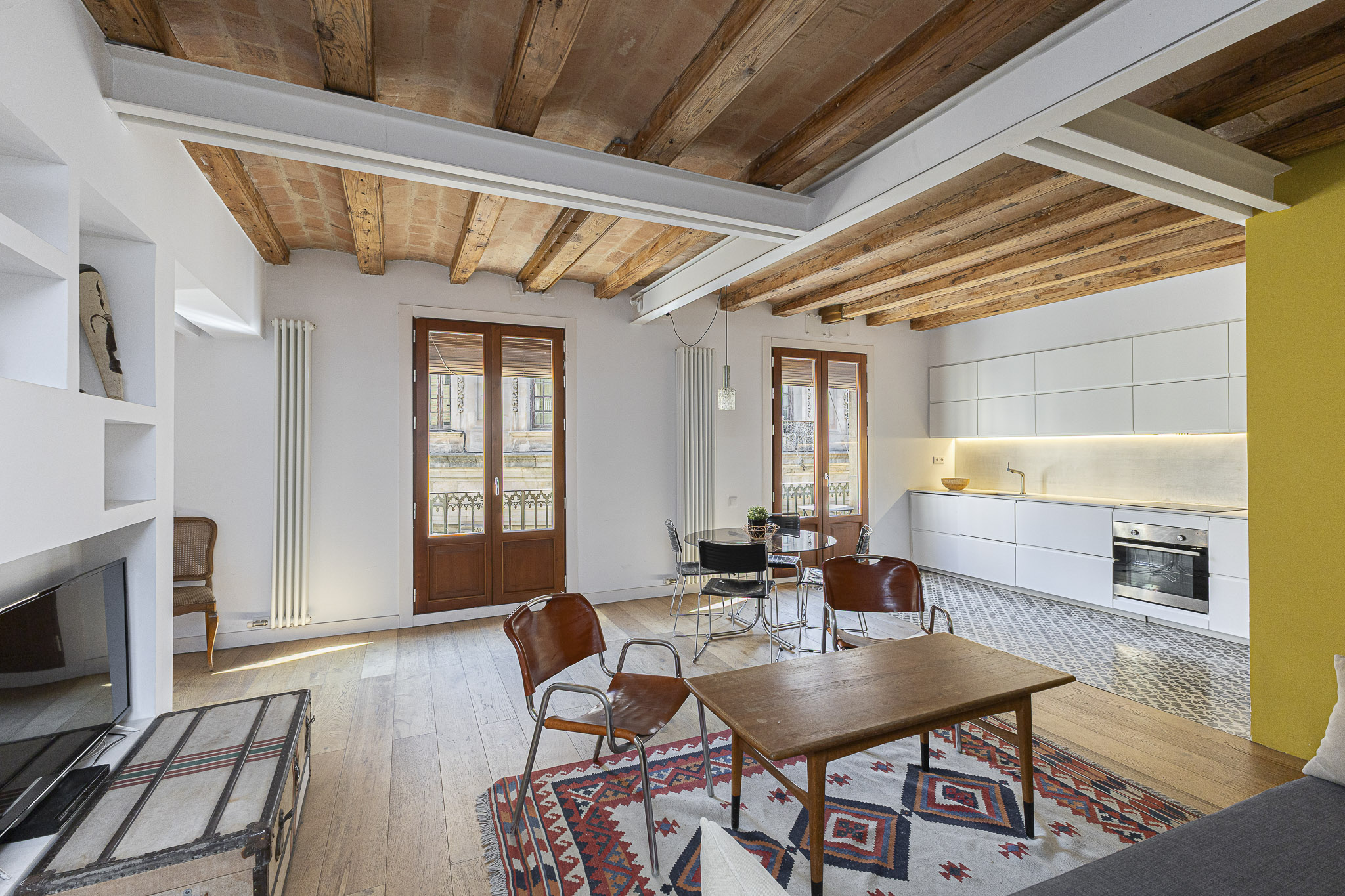 Stunning temporary flat of three-bedrooms near the sea
