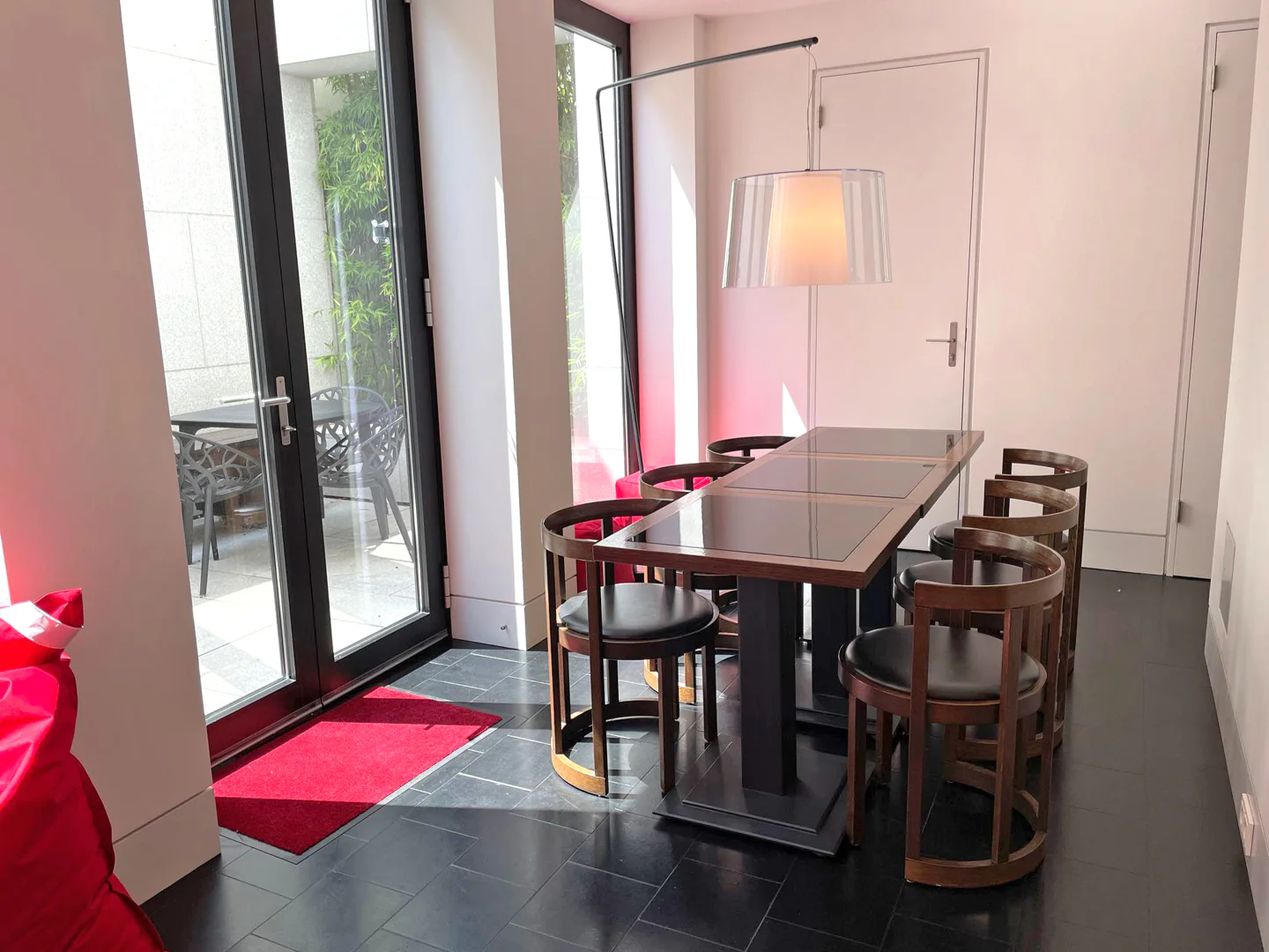 Junge Wohngemeinschaft in herausragenden City-Apartments - Photo 1