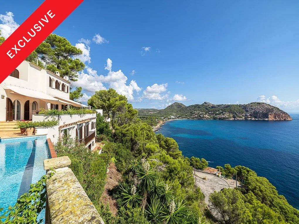Charming villa with stunning sea views