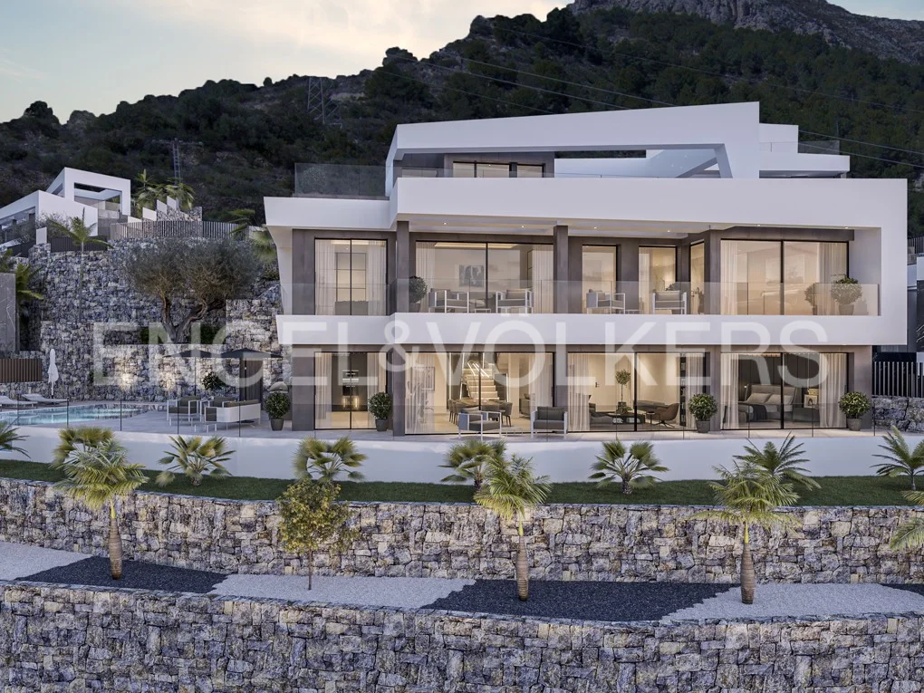 Luxury villa with beautiful sea views in Calpe