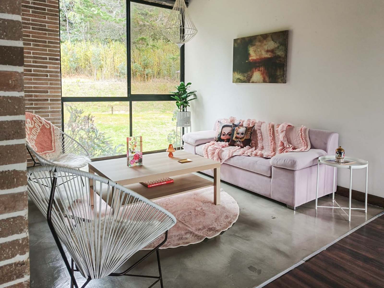 Moderna casa para arriendo en Las Palmas, Envigado