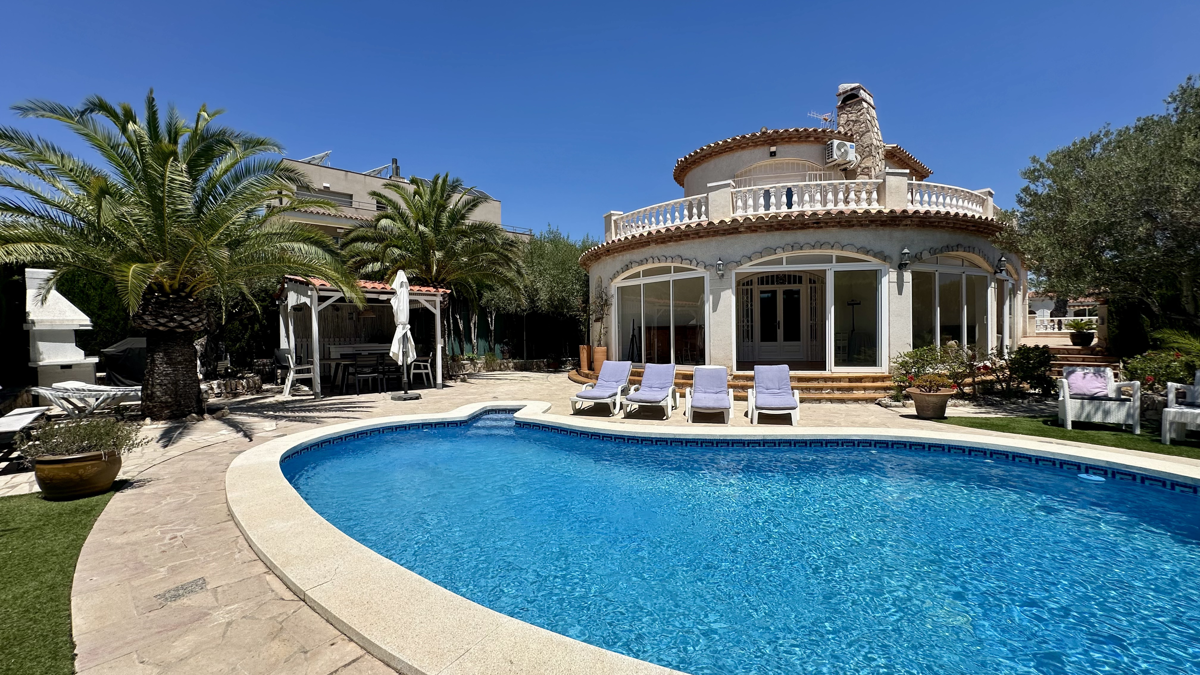 Preciosa casa individual junto al mar con Licencia Turística en Cap Roig – L’Ampolla