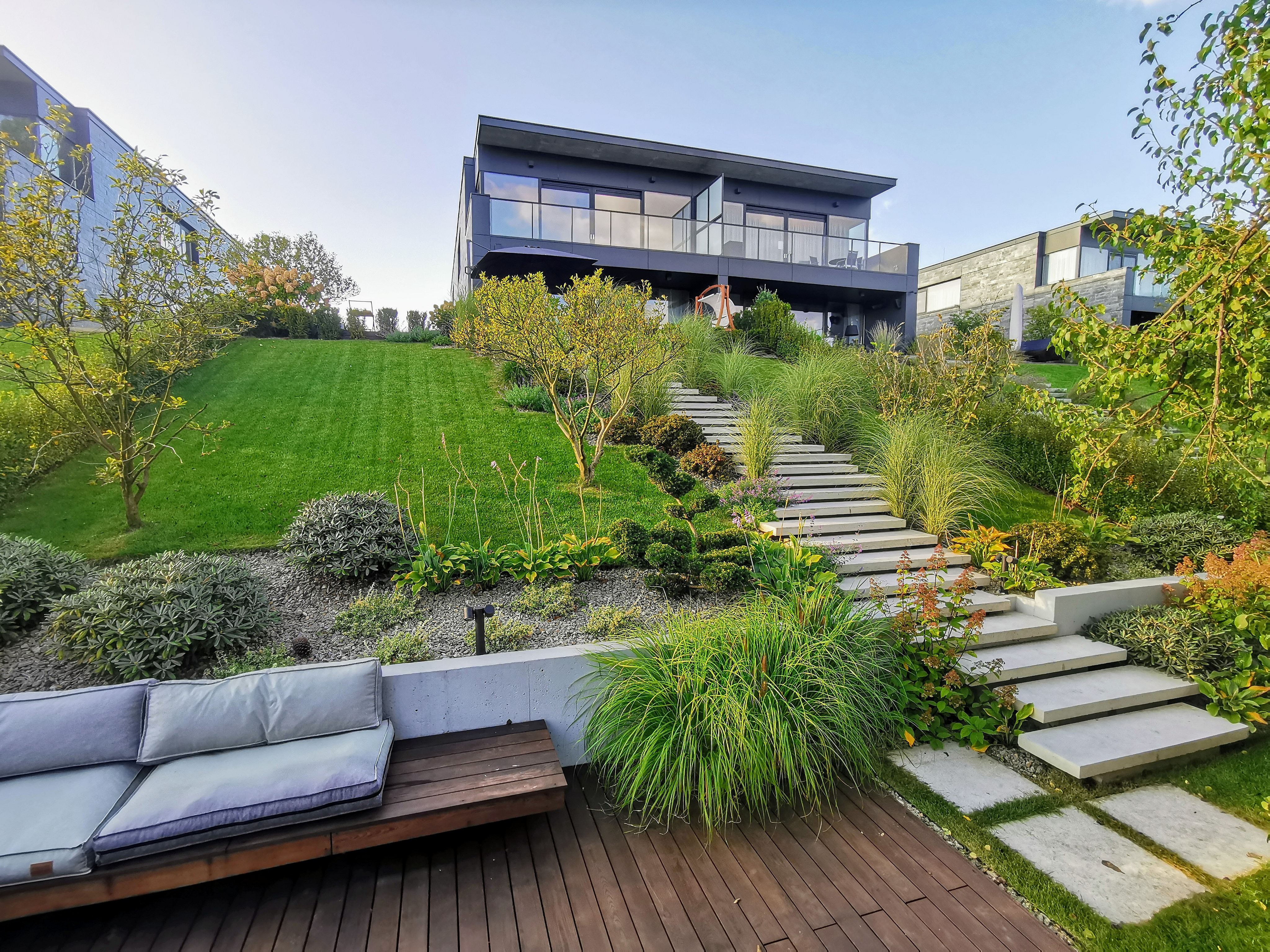 Luxury Apartment | 450 m² Waterside Garden | Fort Cze