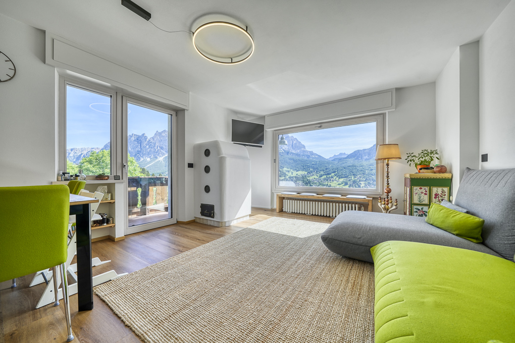 Your home in Cortina: Renovated apartment in Col