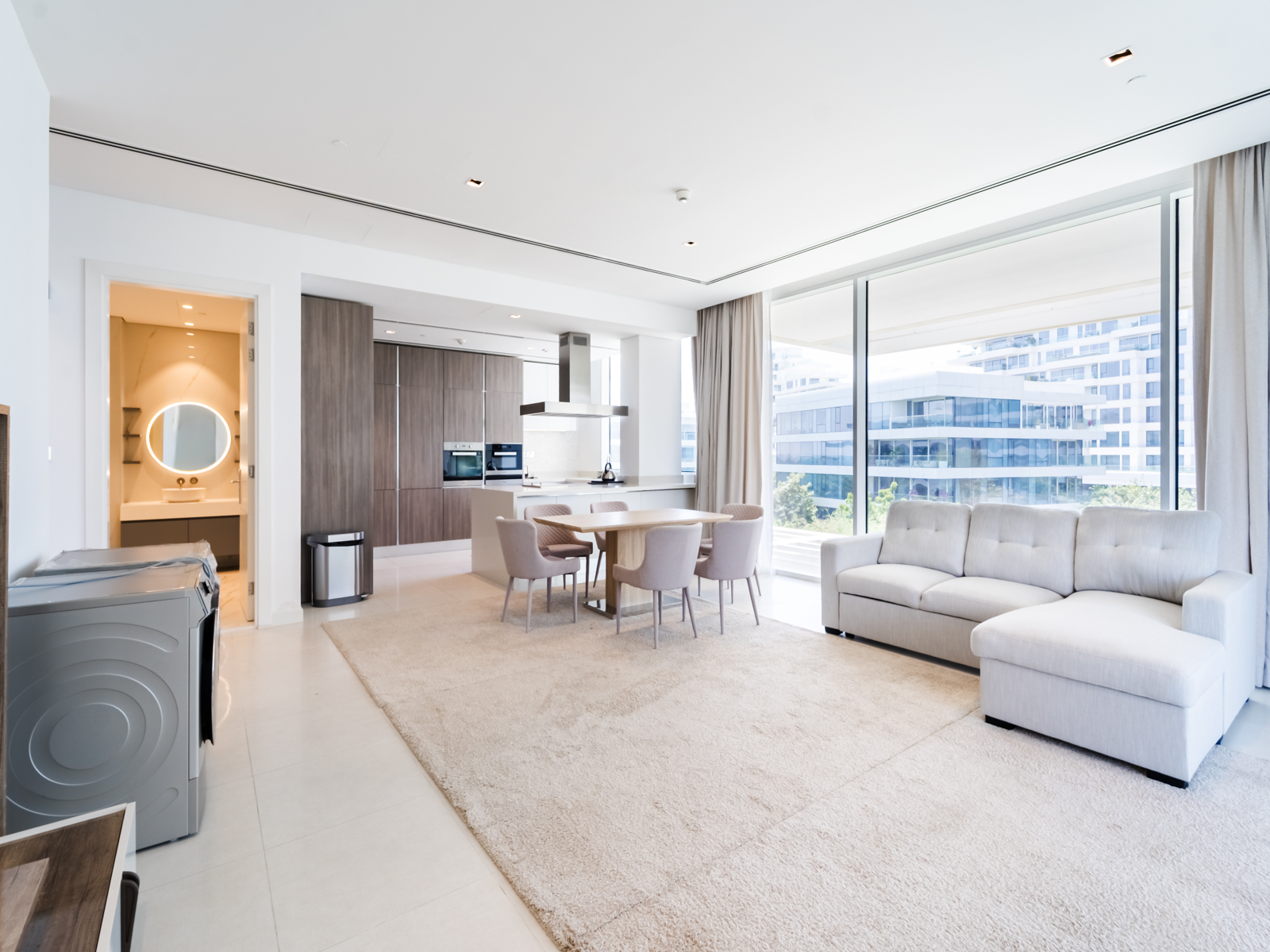 Spacious Furnished Home | Communal Greens