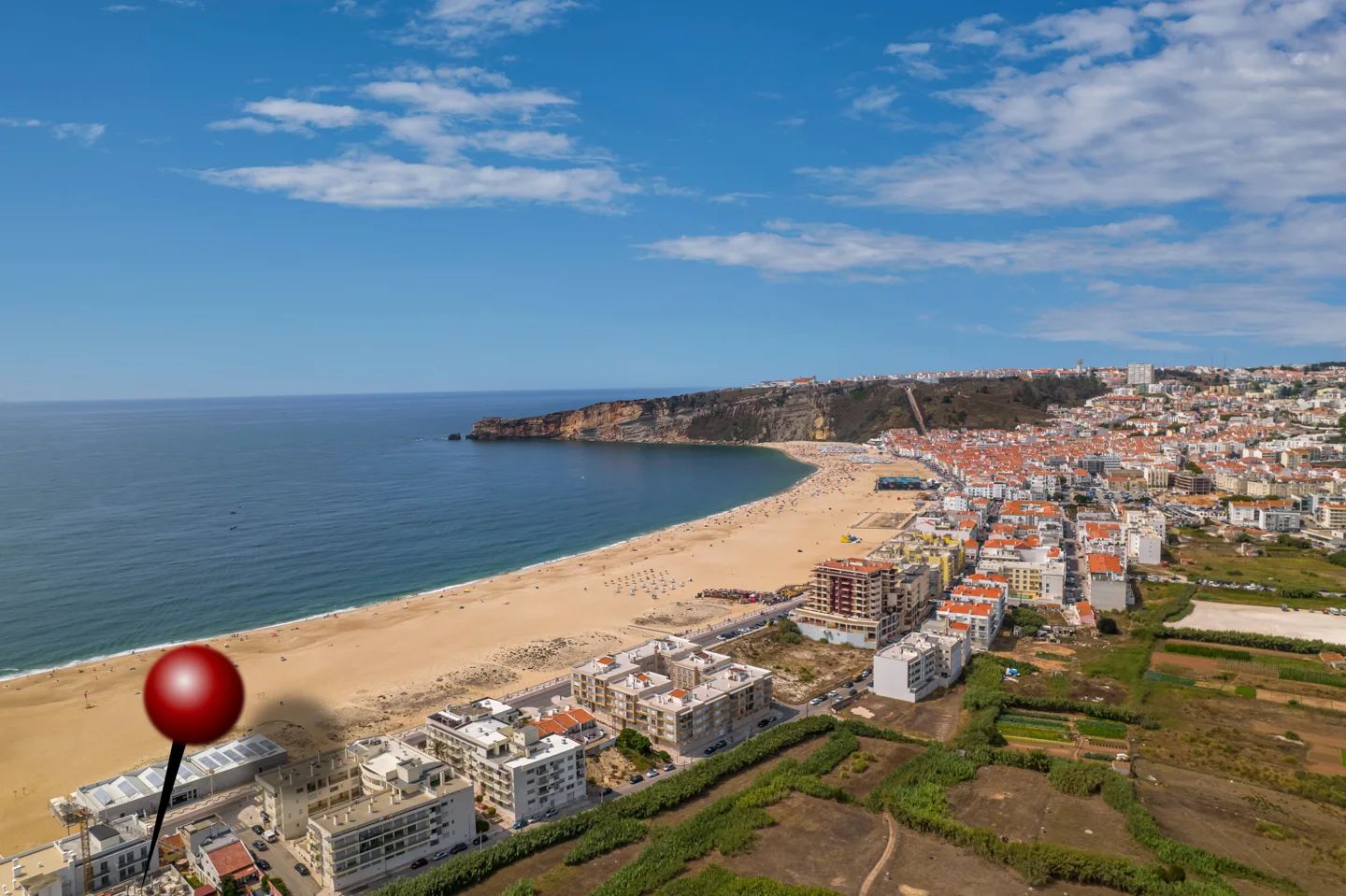 Excellent opportunity in Nazaré! 2 bedroom apartments just 60 metres from the beach!