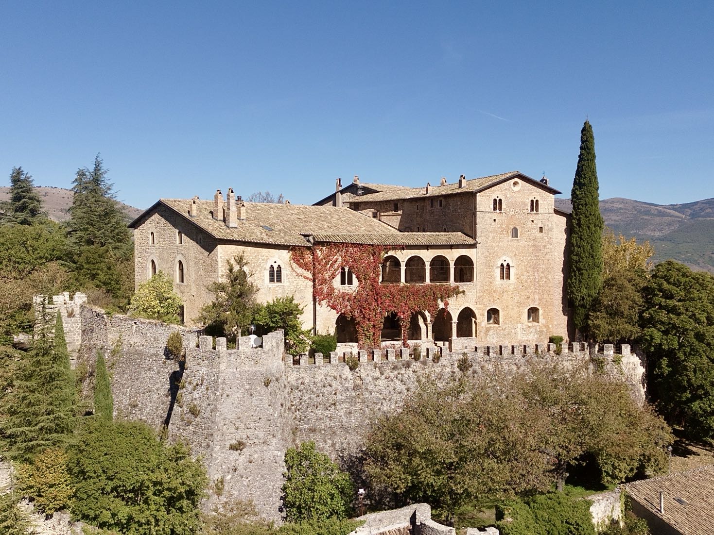 Prestigious apartment in the Medieval Castle of Gagliano Aterno