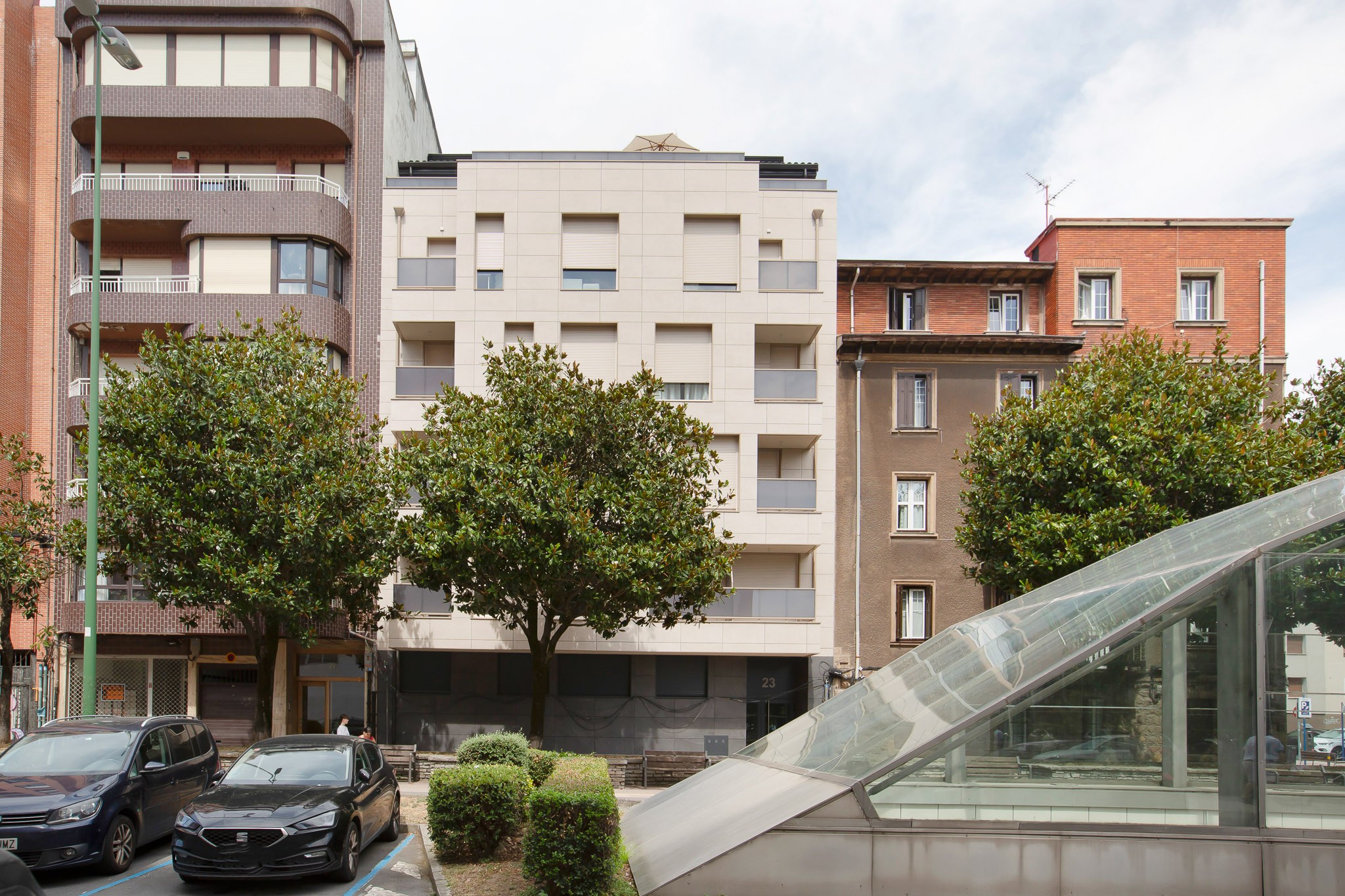Energy-efficient new build with terrace in central Las Arenas