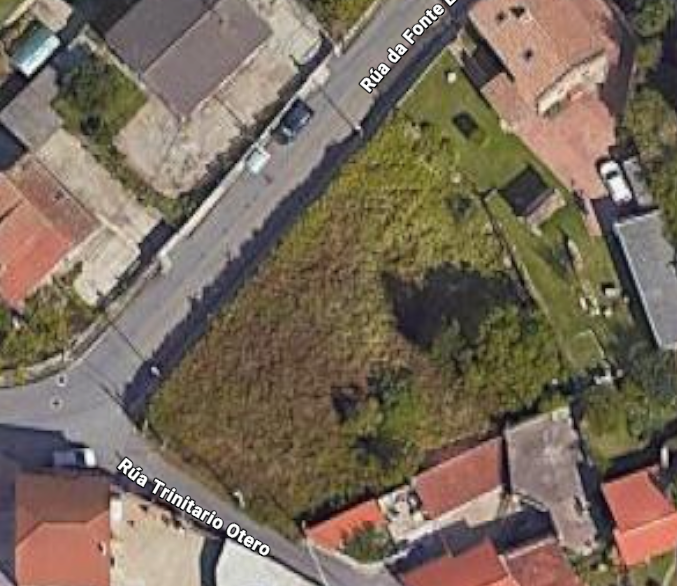 Terreno con licencia y proyecto