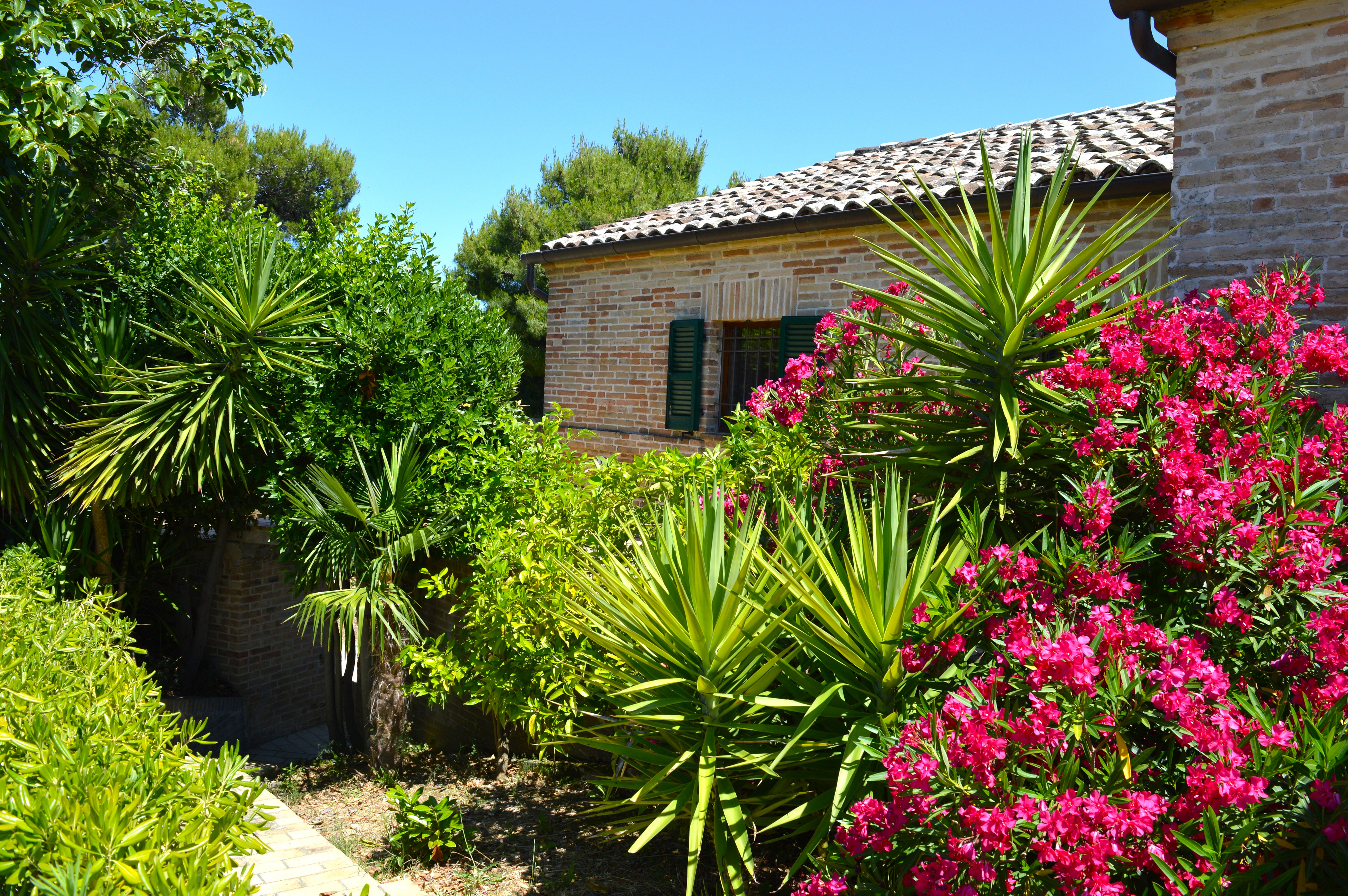 Exclusive 18th-century historic villa nestled in the hills of Valdaso