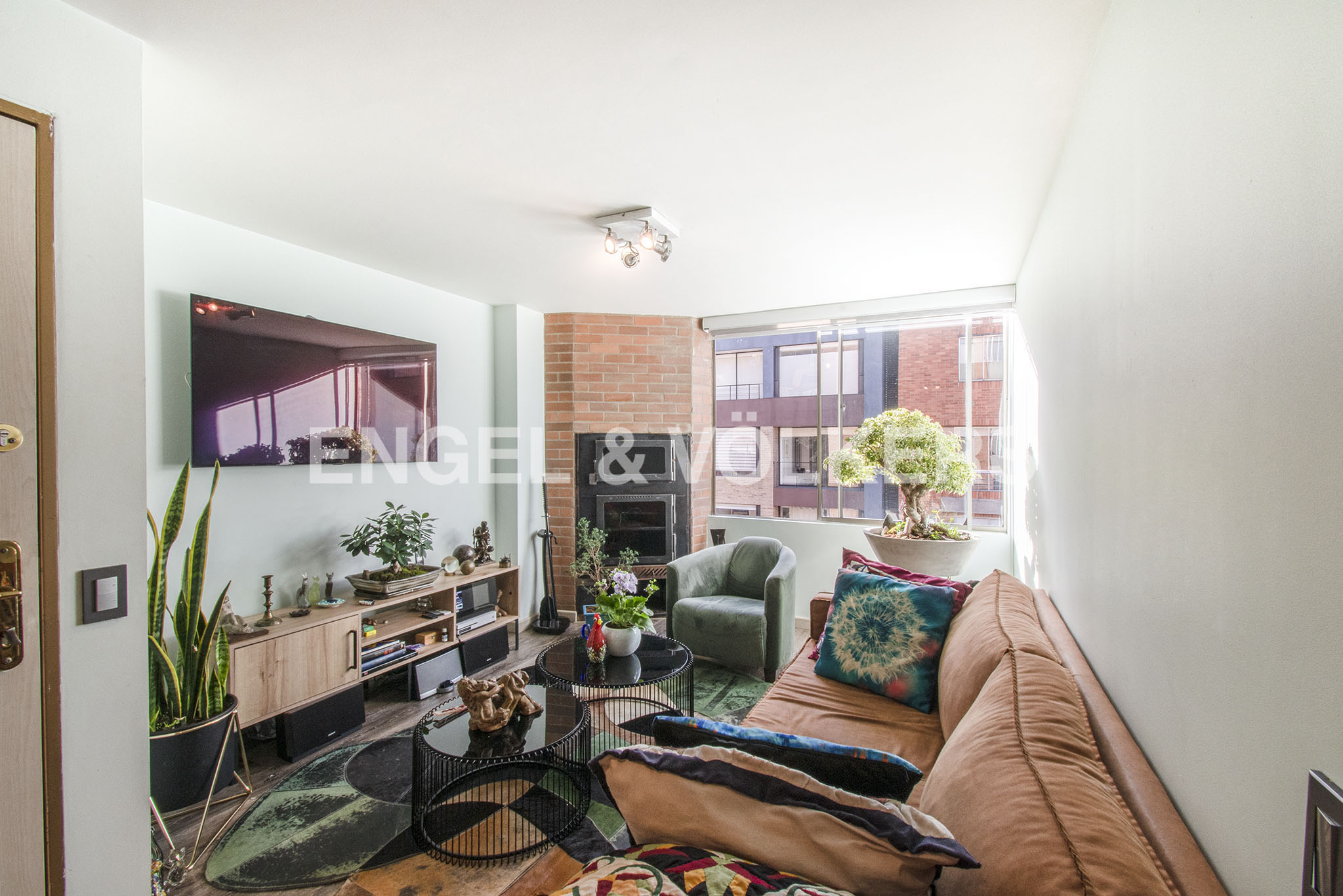 Apartamento remodelado para venta en Chapinero Alto