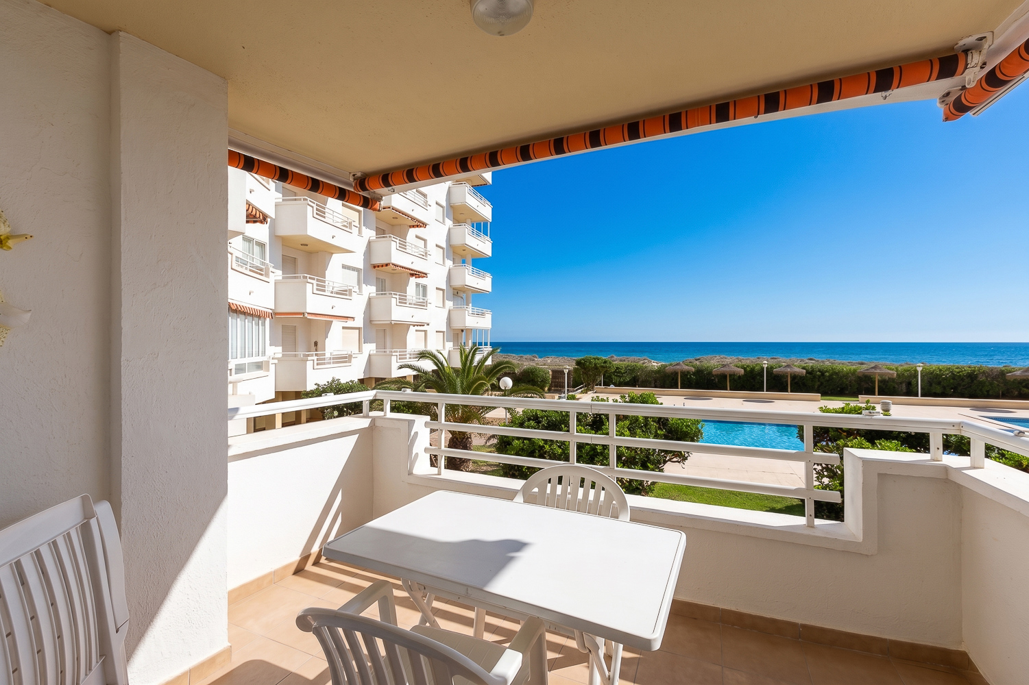 Beachfront apartment