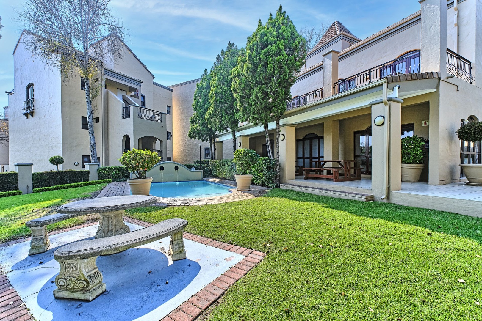 2 Bedroom Comfort/ AirBnb Opportunity