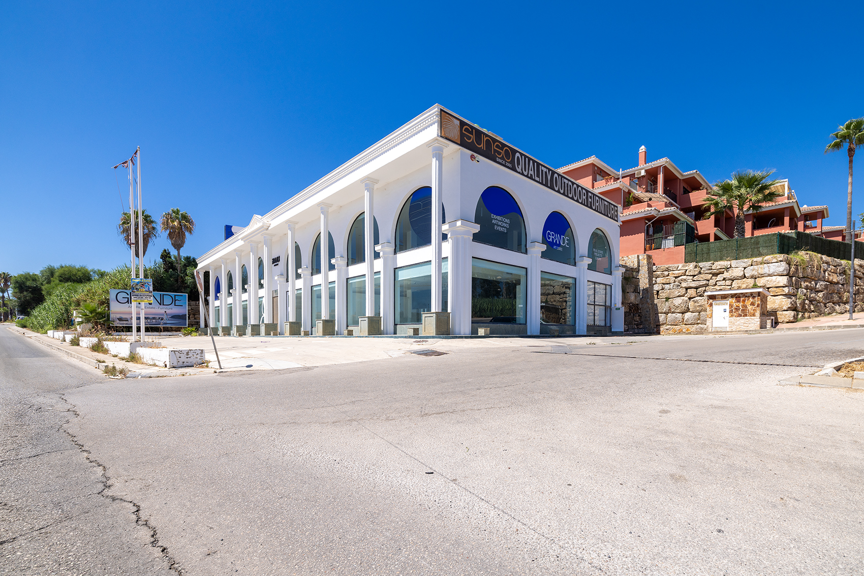 EXCLUSIVE COMMERCIAL OPPORTUNITY - 1600 M2 PRIME LOCATION , COSTA DEL SOL