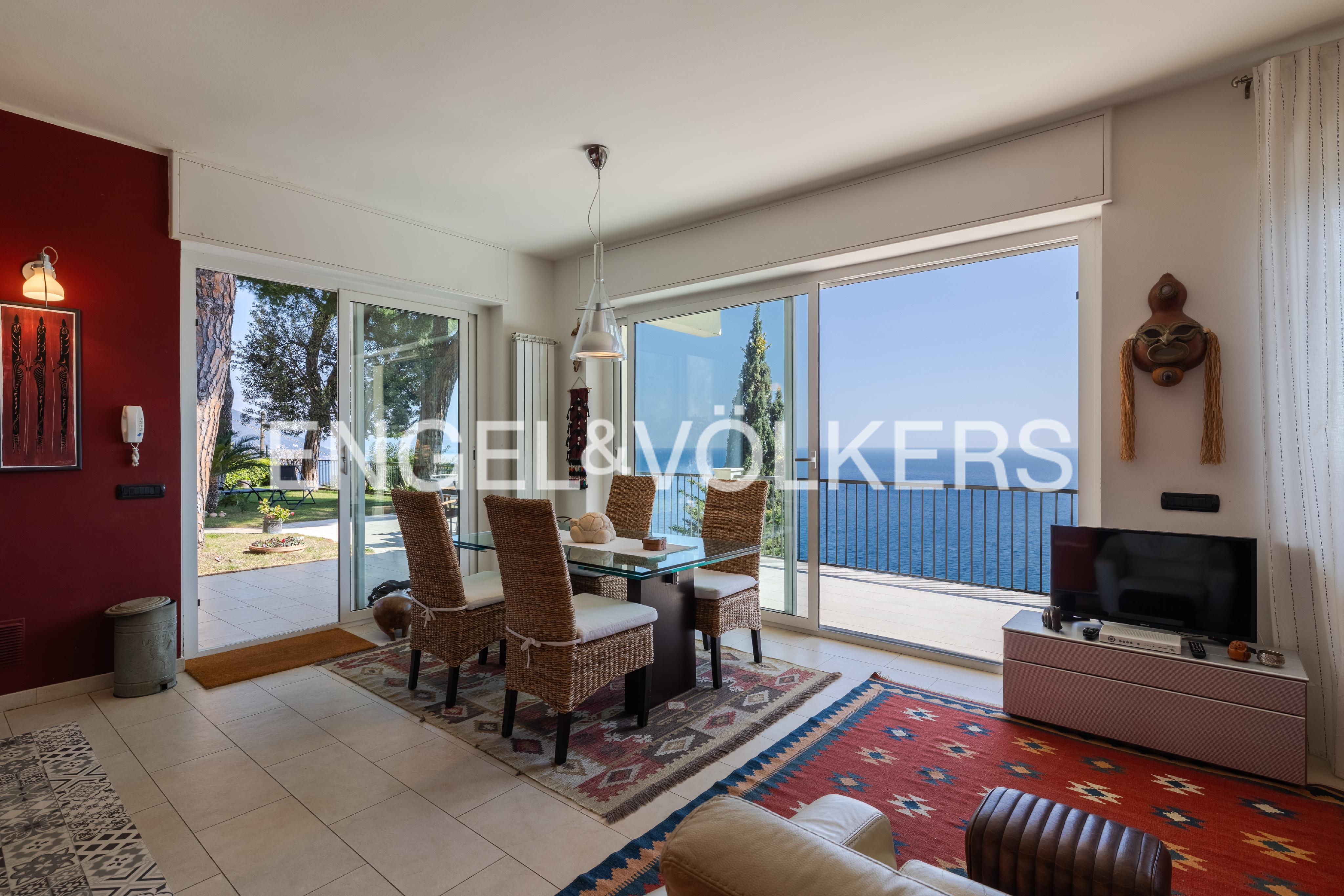 Apartment in a villa to enjoy between sea and nature