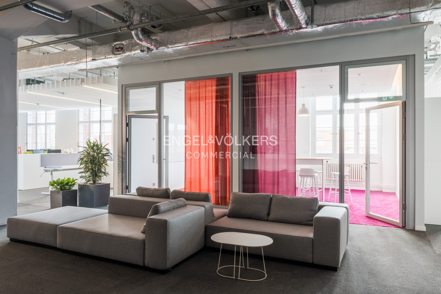 Plug & Play: Top Büro inkl. Möblierung (exklusiv)