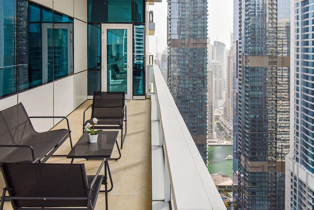 Spacious | Bright | Storage Room | Chiller Free