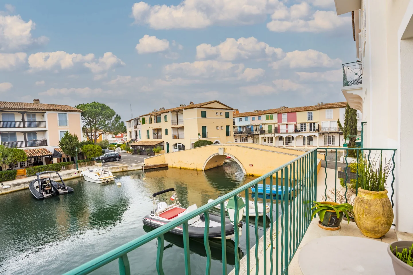 Flat with balcony in the heart of Port-Grimaud