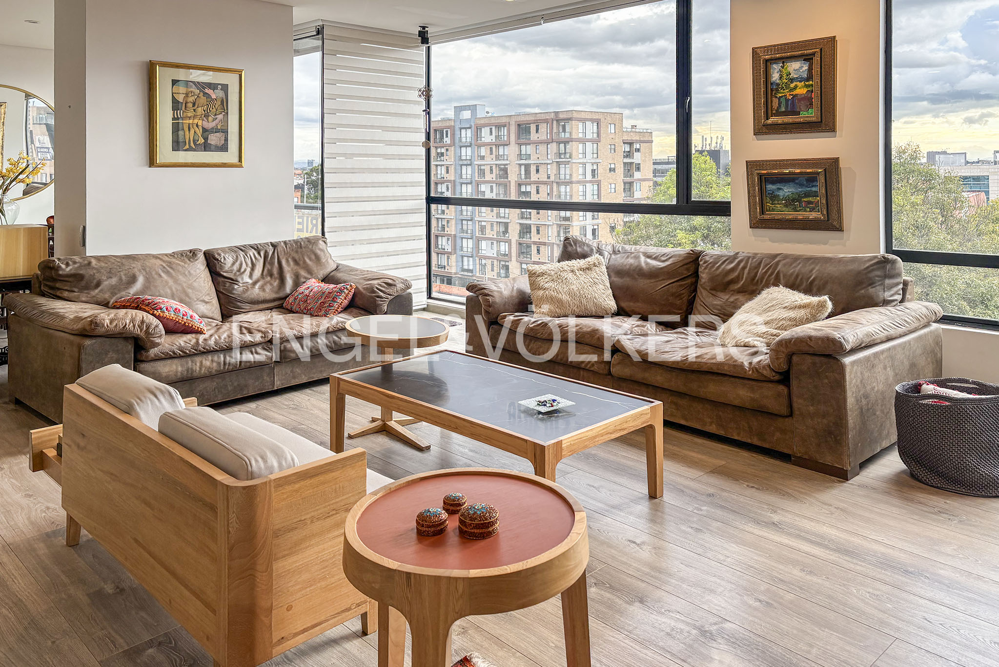 Moderno apartamento amoblado para arriendo en Santa Bárbara