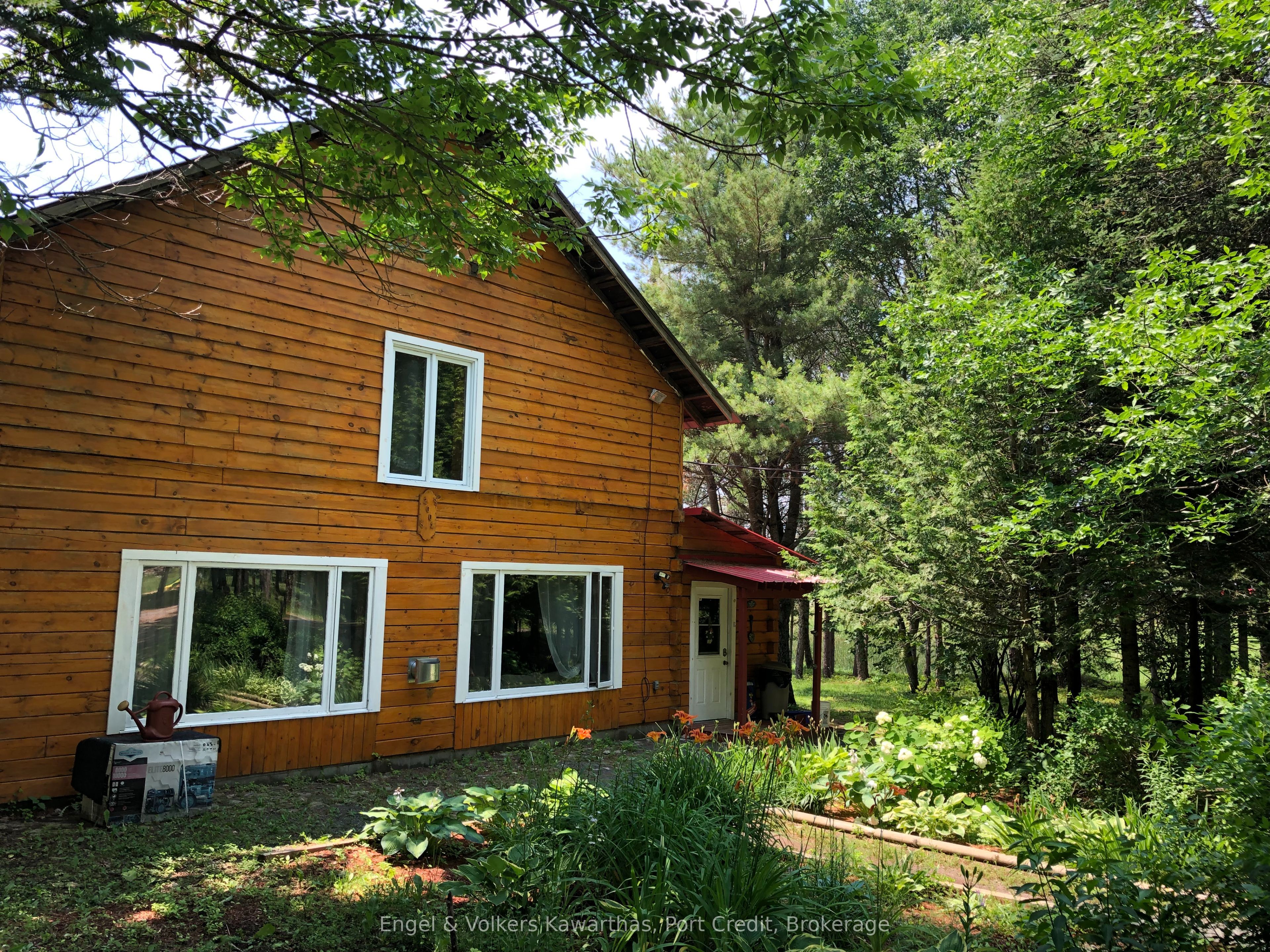 Discover Your Family Paradise on 9 Sprawling Acres