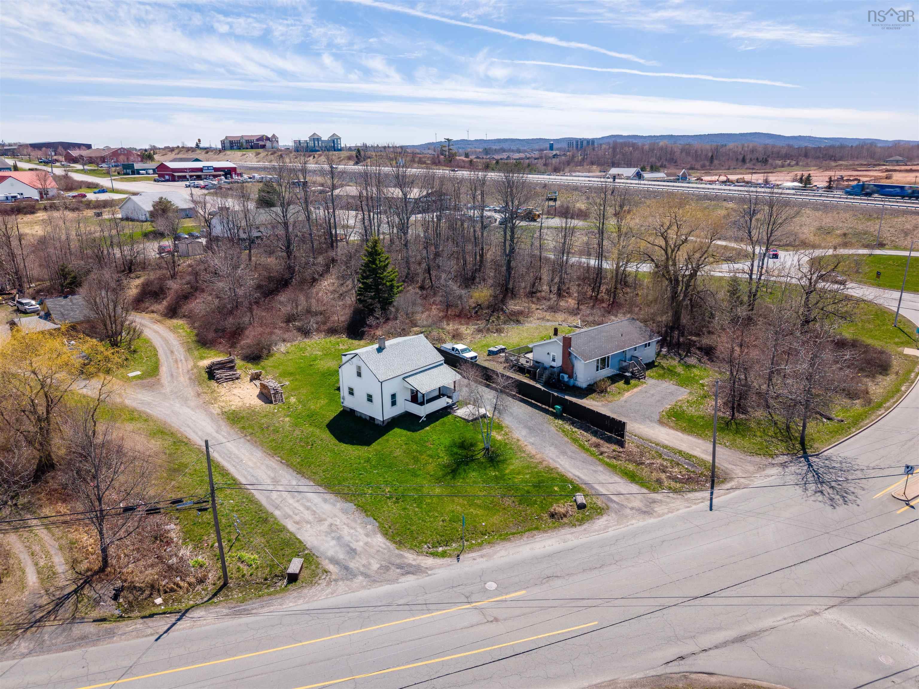 Move-in ready property feels fresh and inviting