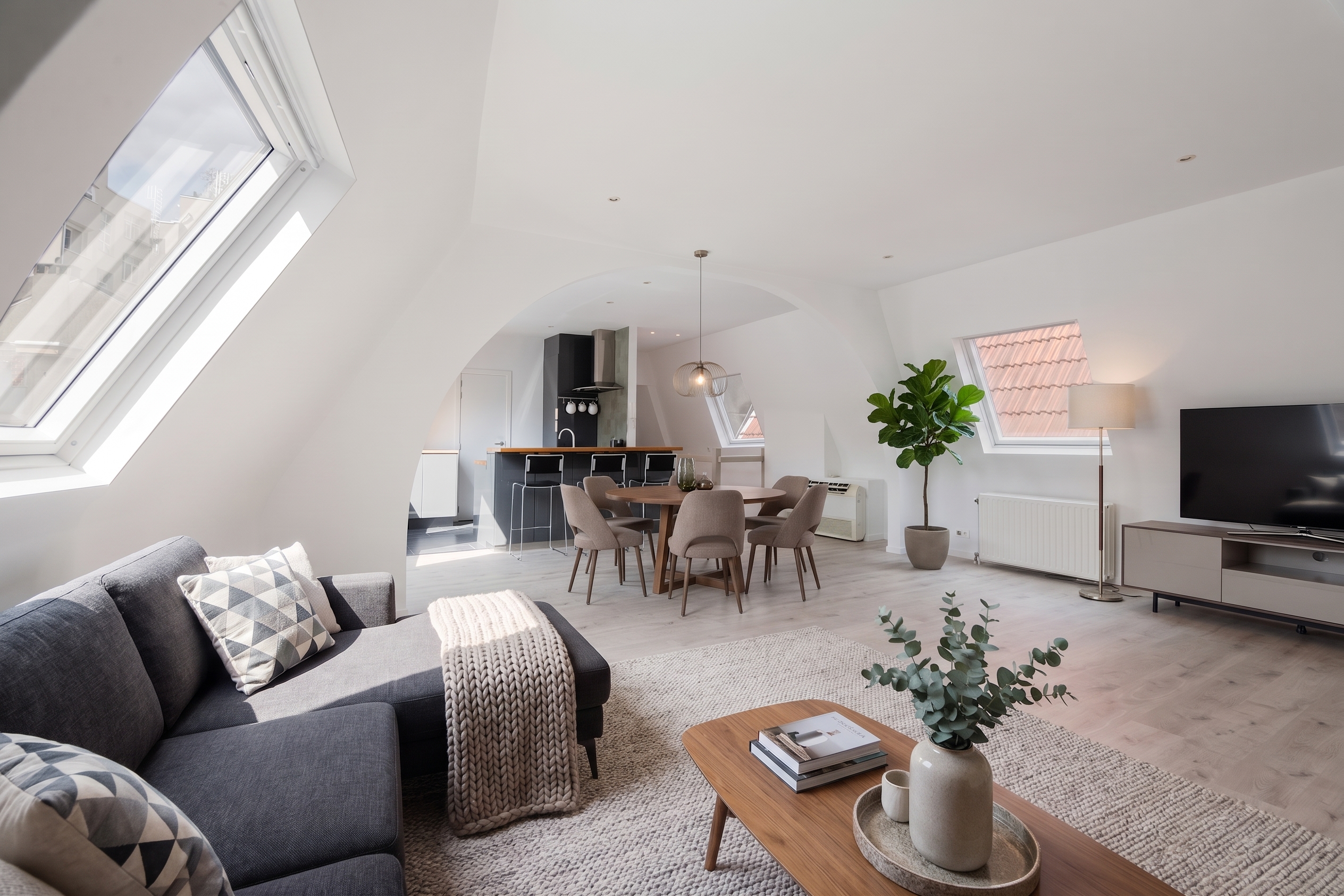 Instapklare duplex op toplocatie! [AI-bewerkt]