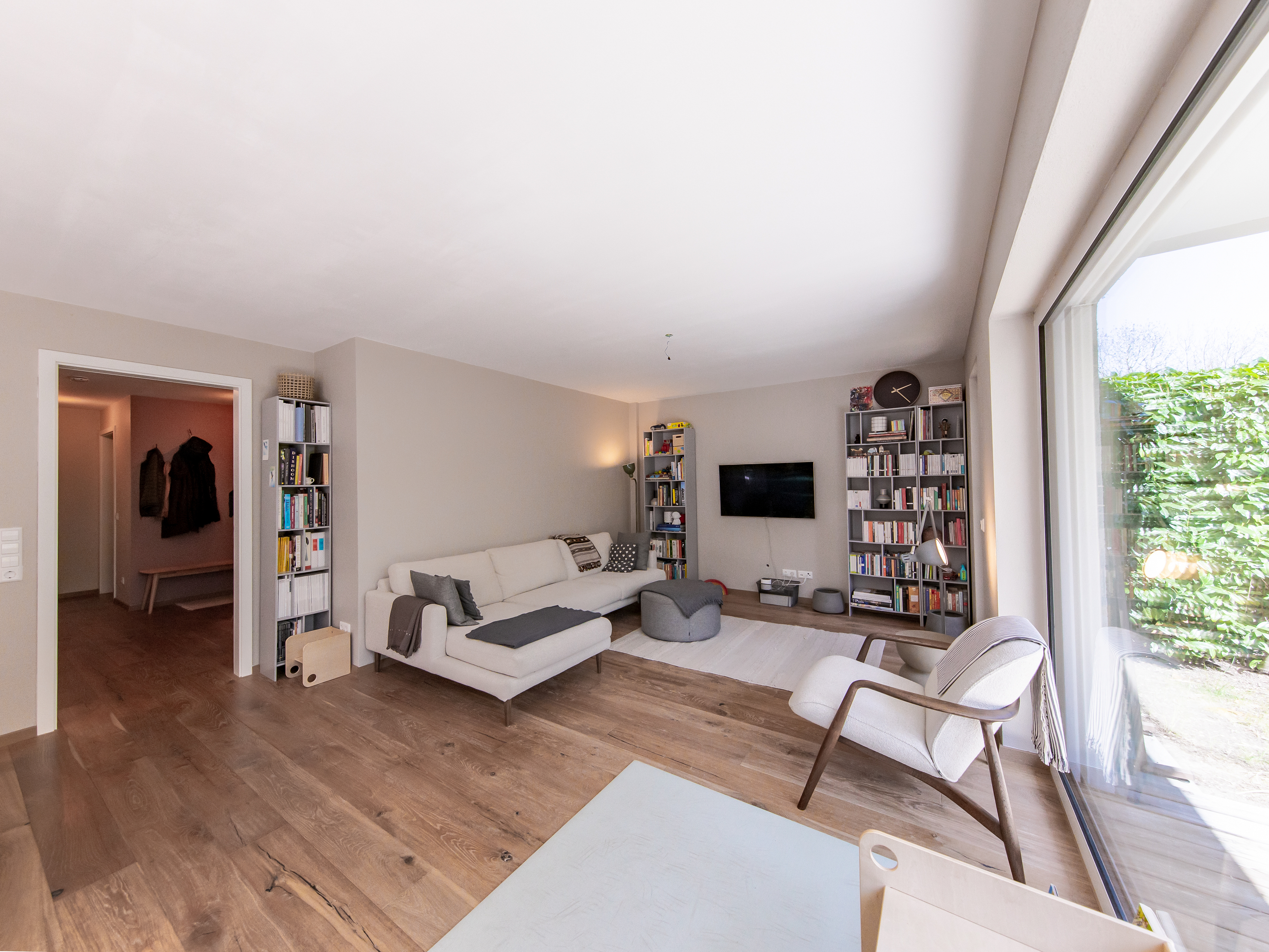Exklusives Wohnen in ruhiger Lage - Großzügige Gartenwohnung nahe dem Hoyerberg
