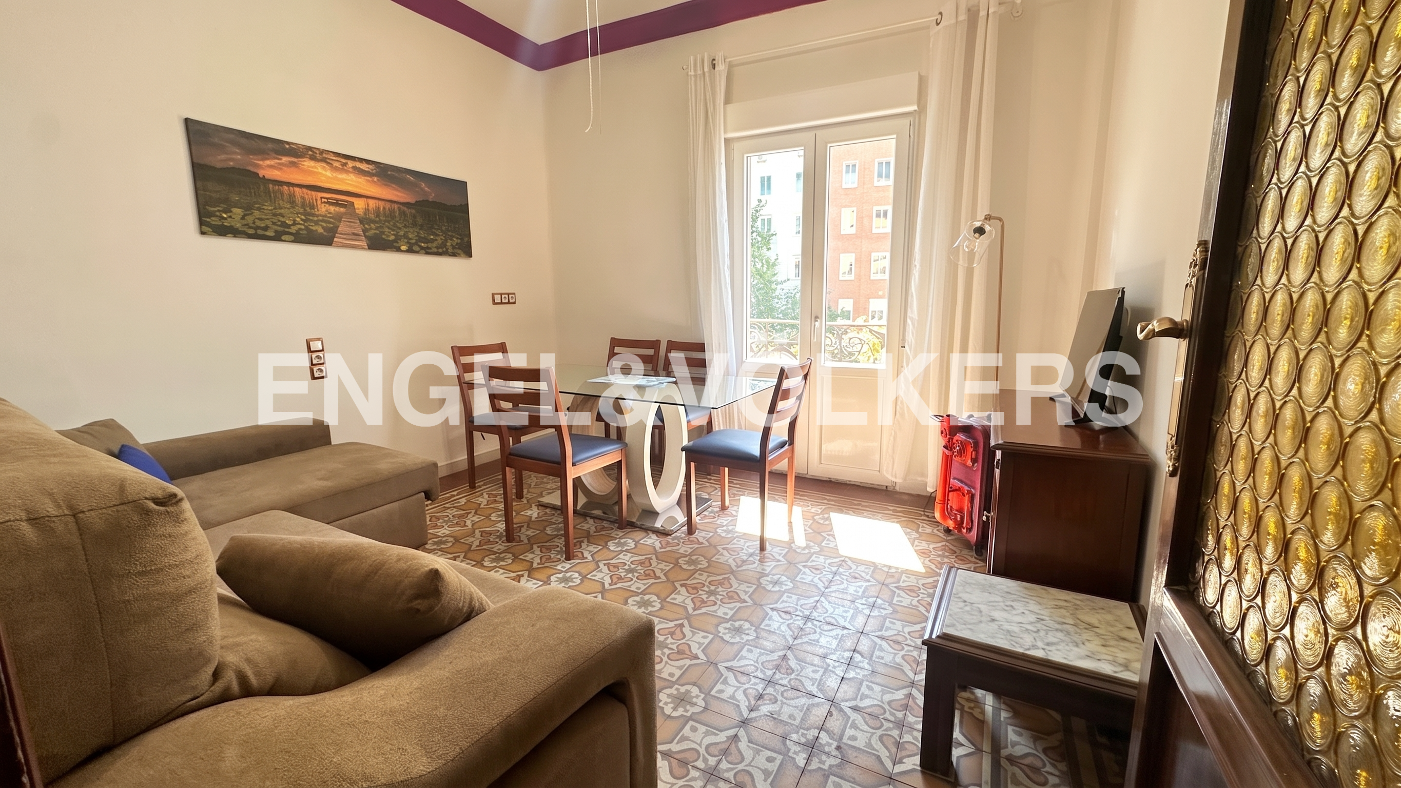 Discover Historic Elegance in Salamanca, Madrid: A Spacious 5-Bedroom Residence with Balcony, Lift, Accessibility, and Exceptional City Connectivity