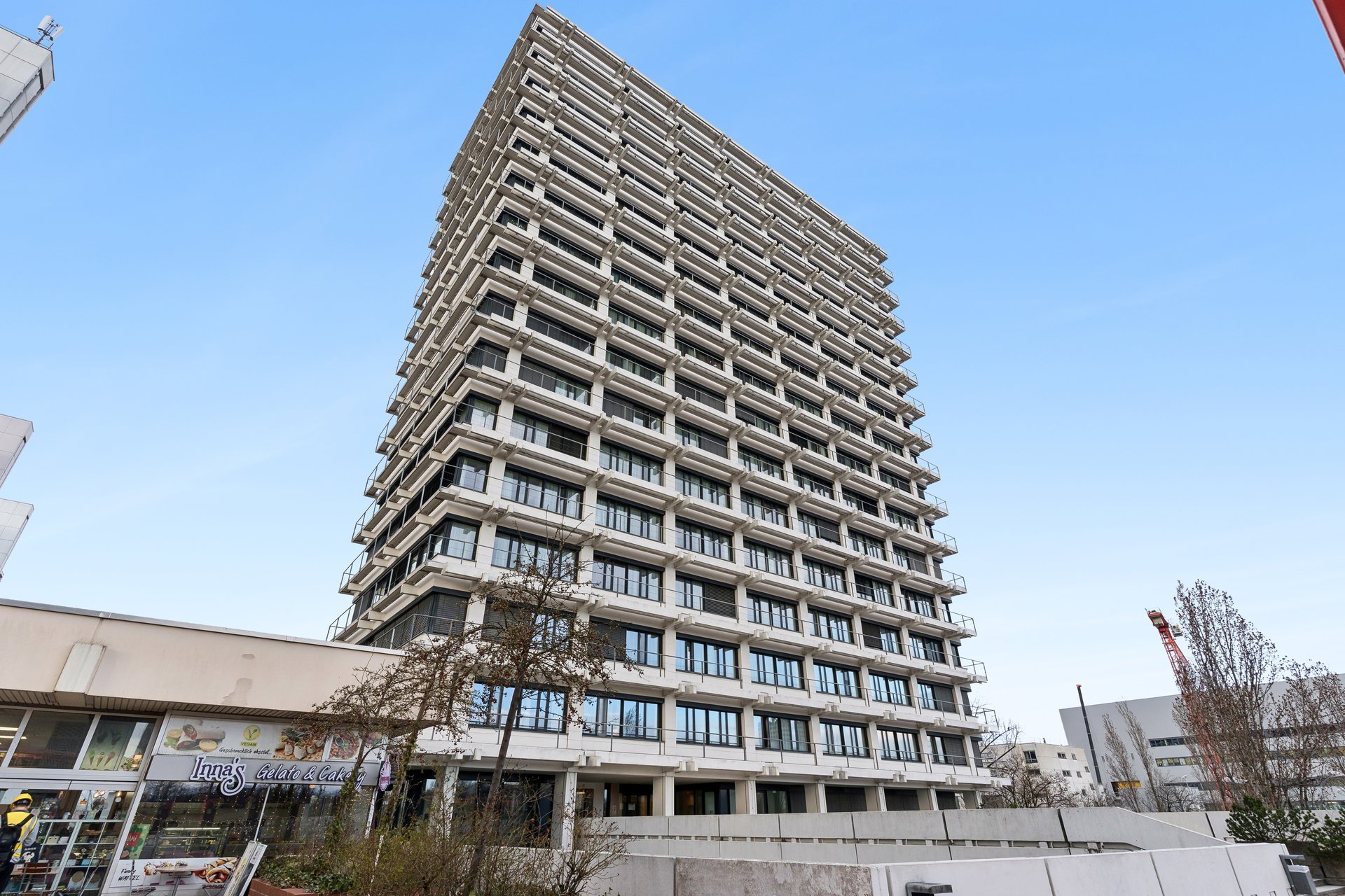 1-room apartment in a high-rise with stunning views