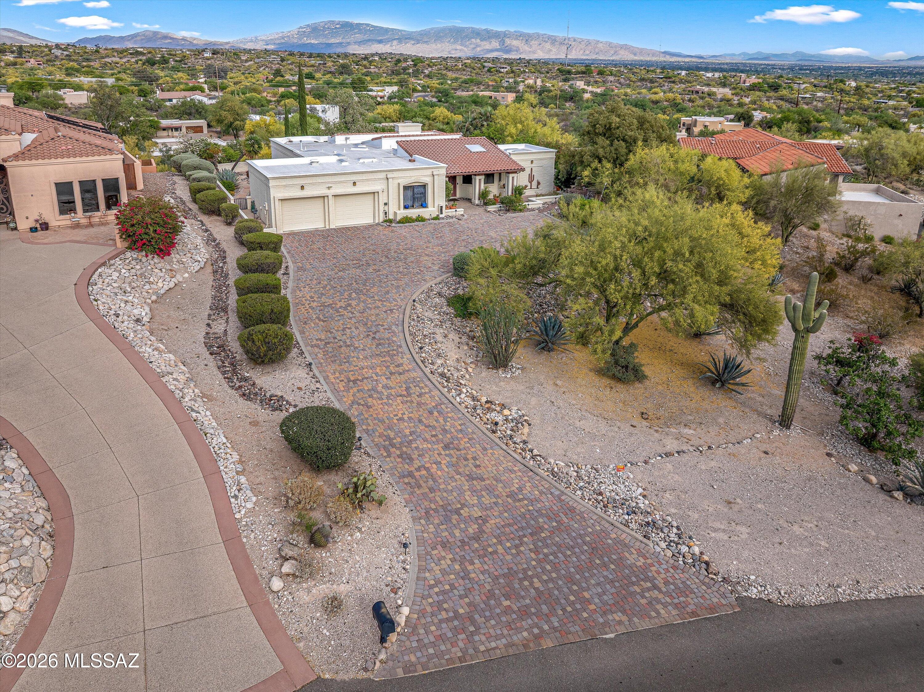 Elegant Entertaining With Mountain and City Views