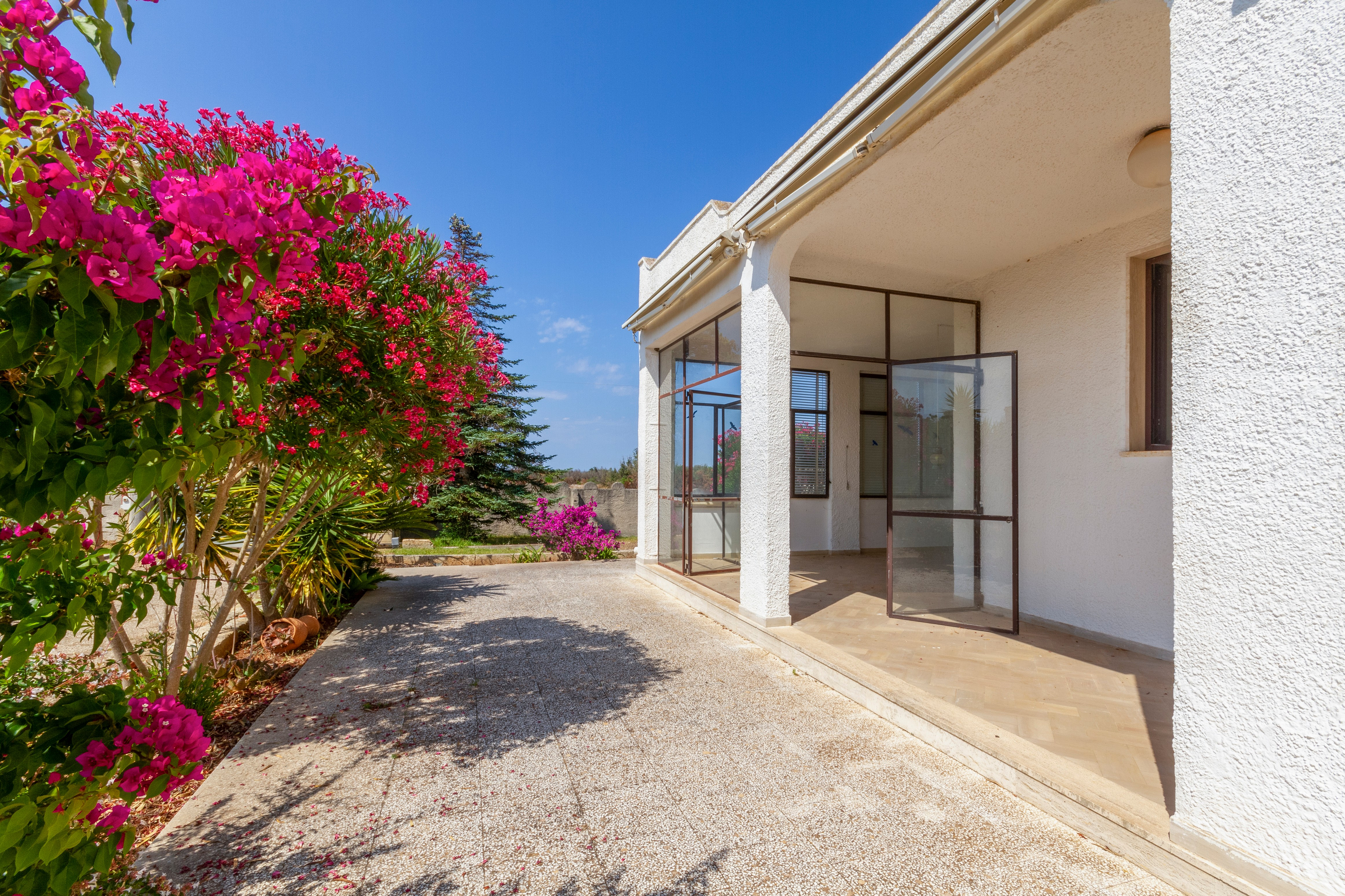 Villa between sea and countryside in Ugento