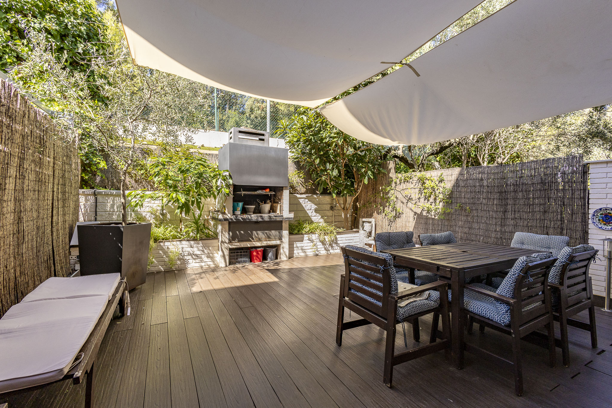 Casa adossada exclusiva en un entorn residencial prèmium