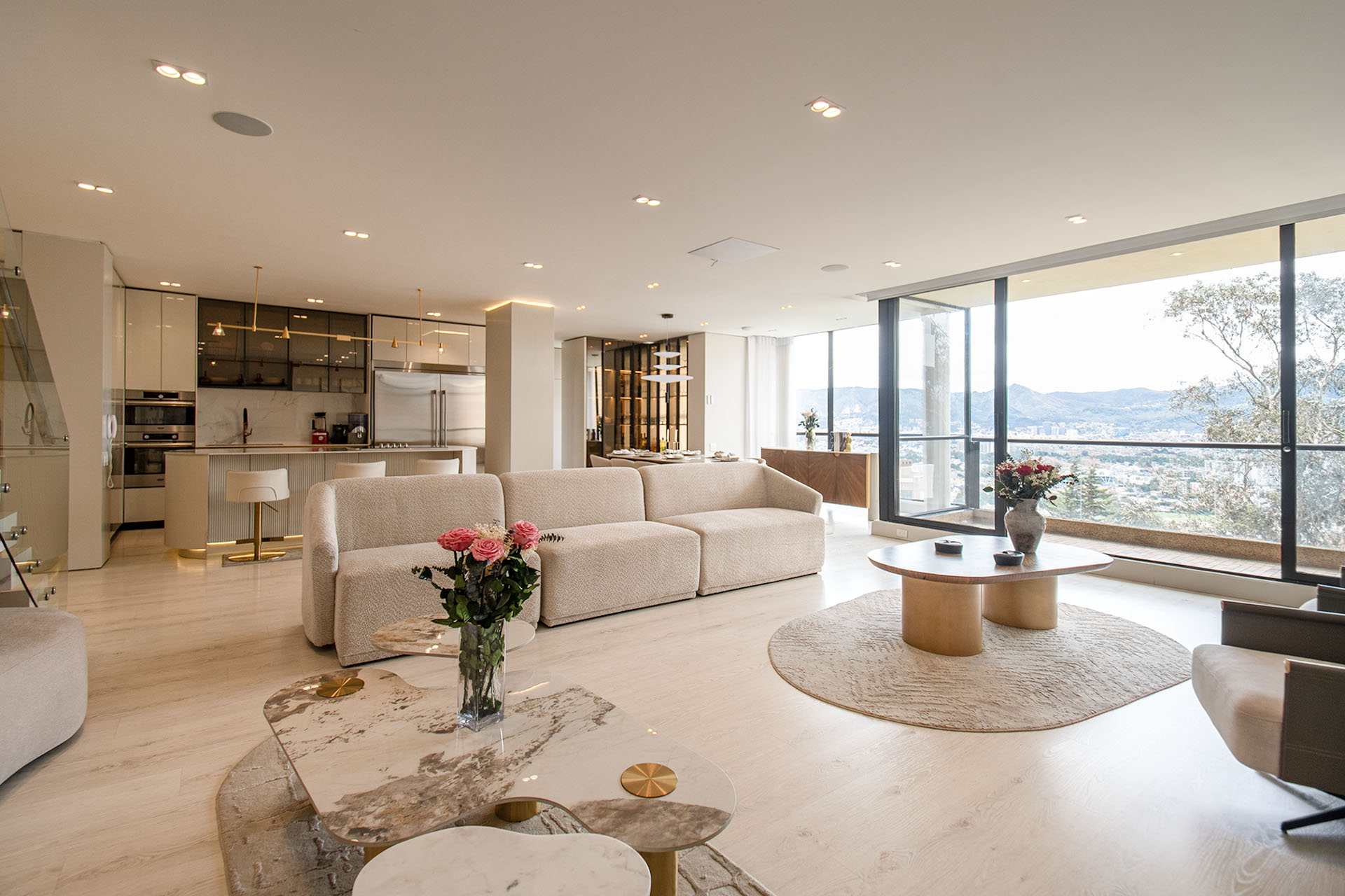 Penthouse dúplex con vista y terrazas en clubhouse para venta en Sotileza