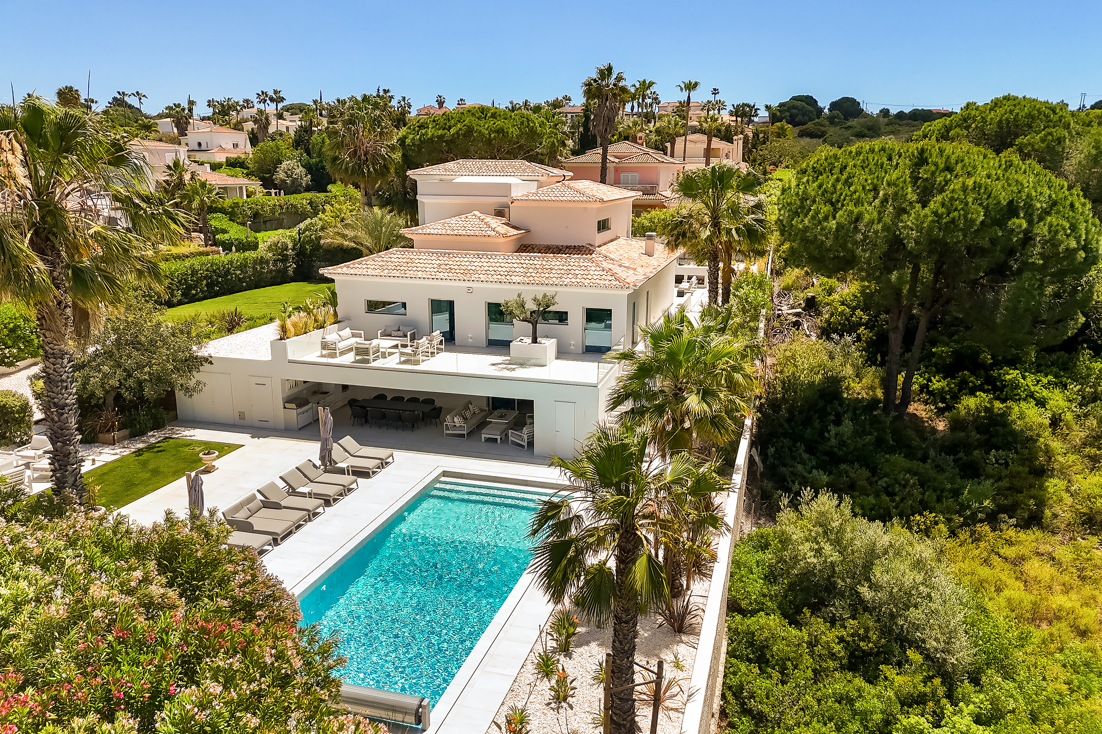 Moradia de Luxo T5 na Fonte Algarve | Triângulo Dourado, Algarve Central