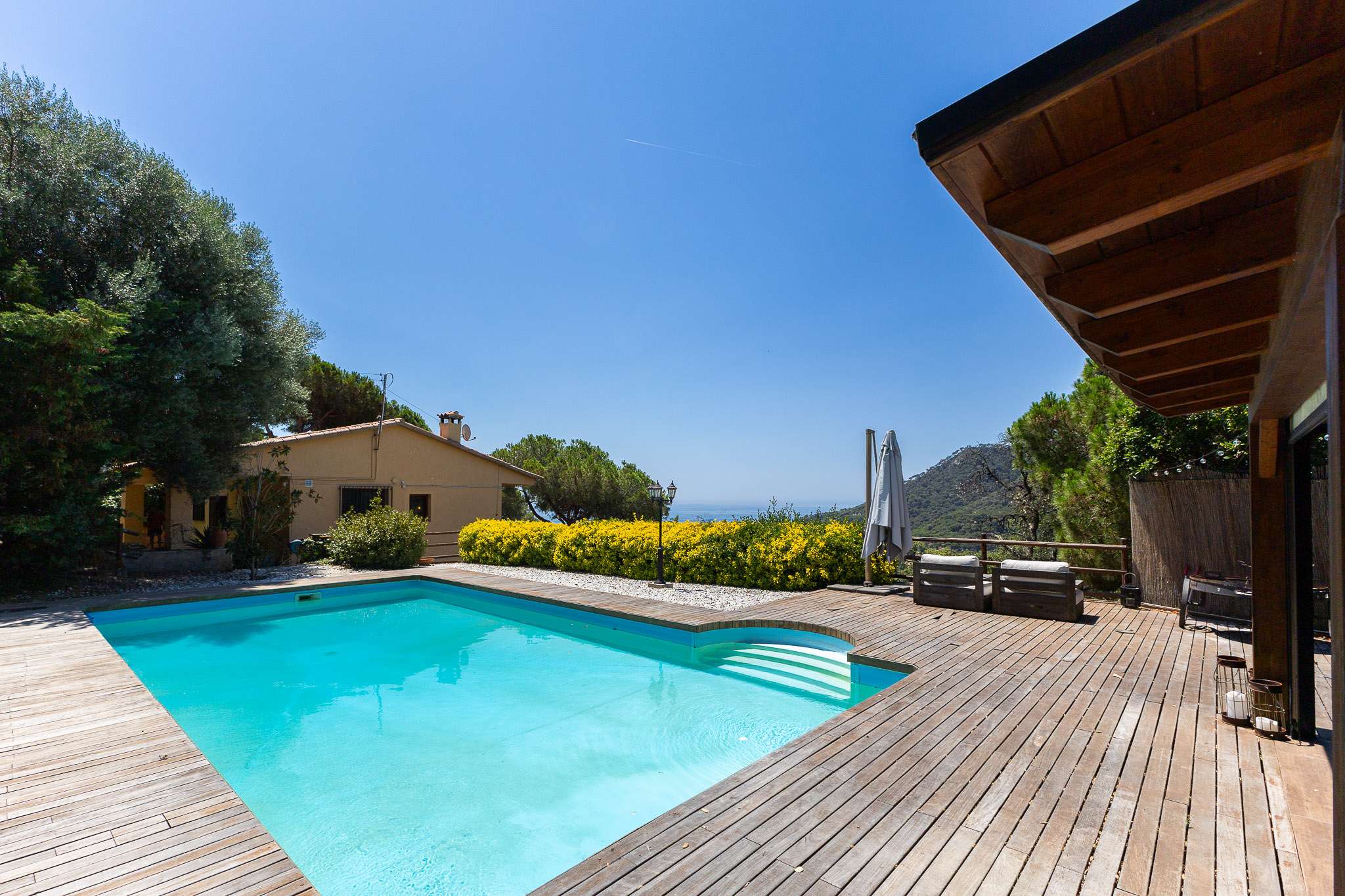 Casa amb piscina amb vistes panoràmiques a Cabrera de Mar