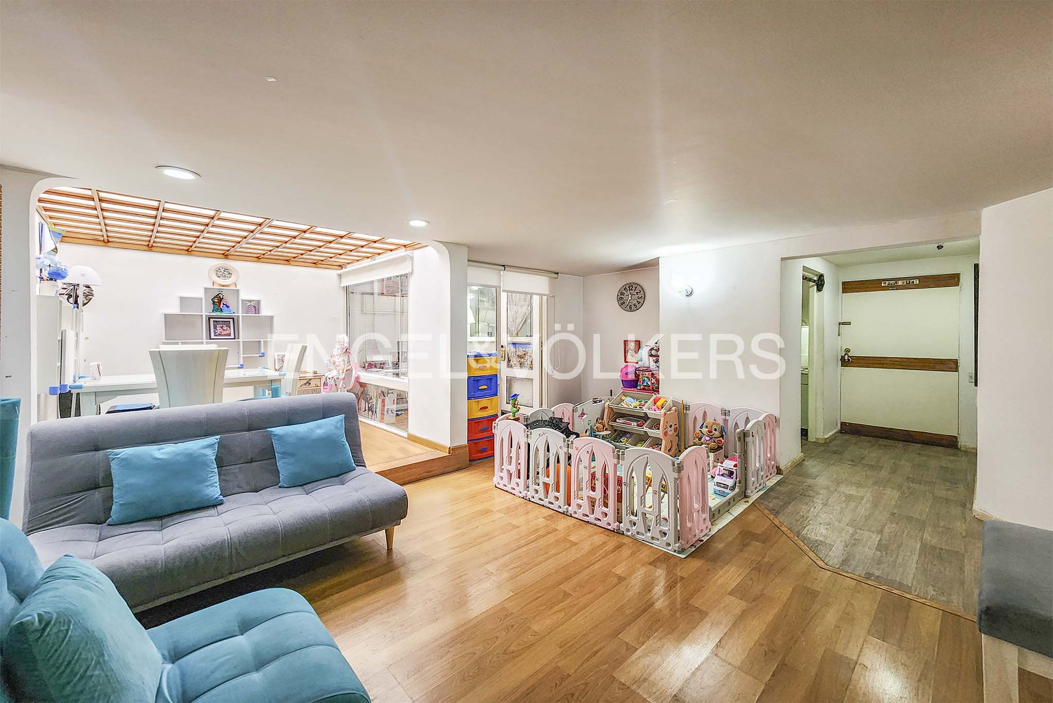 Apartamento con terraza para venta en Santa Bárbara