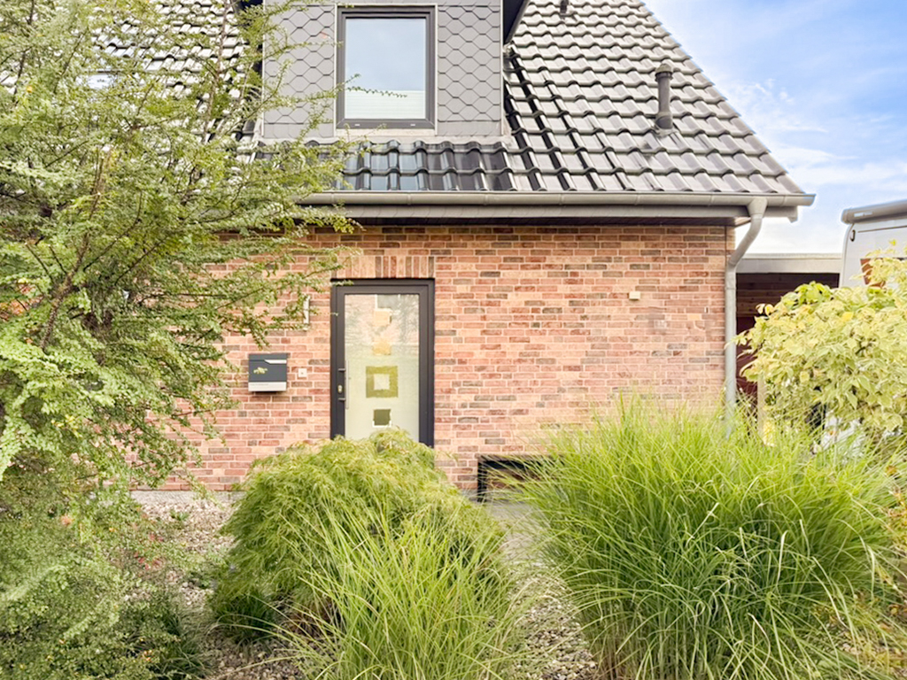 Moderne und energieeffiziente Doppelhaushälfte mit Wohlfühlgarantie