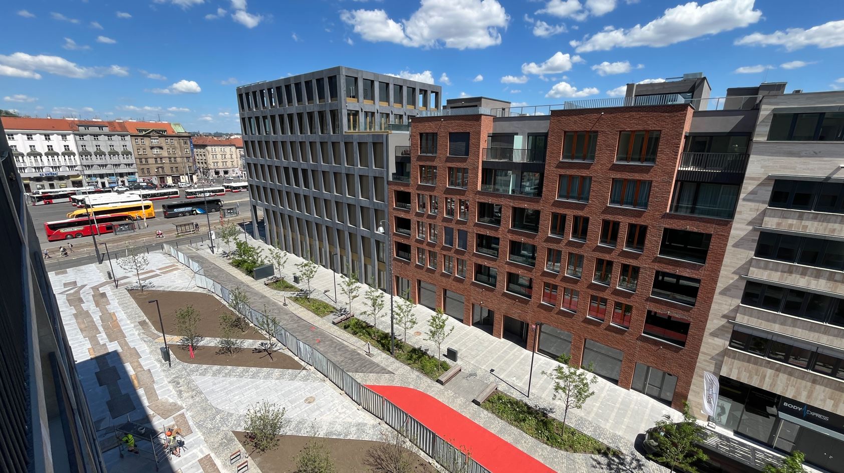 Commercial unit in shell & core condition in attractive Smíchov City project