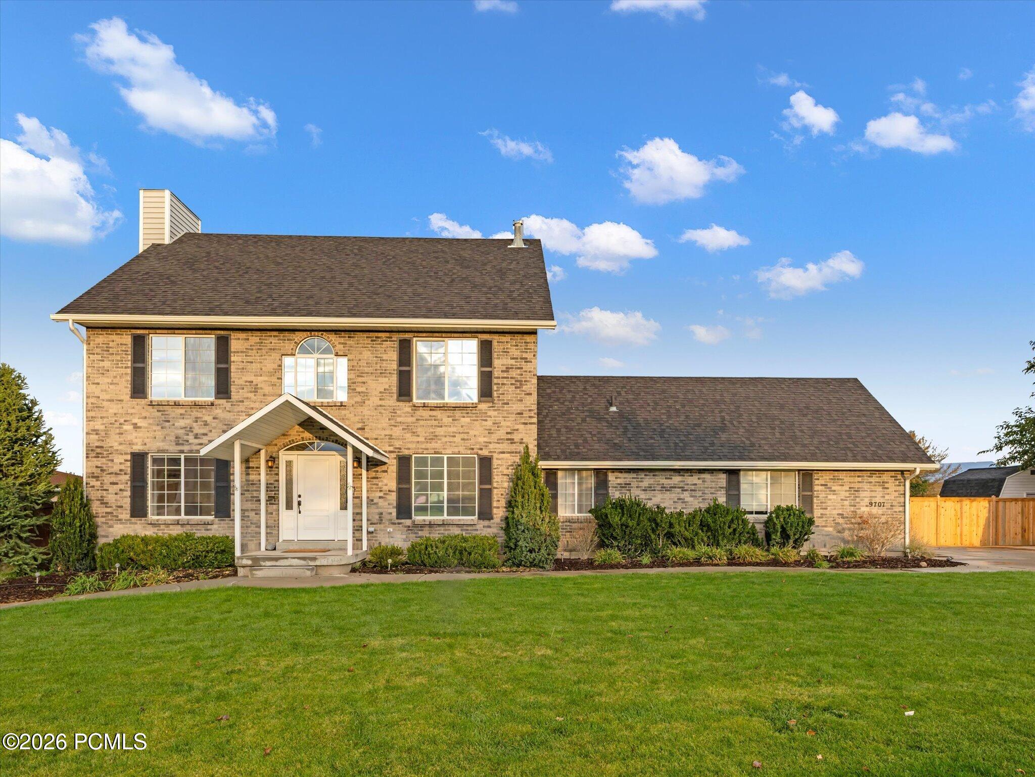 Five Bedrooms, Solar Power, Subdivision Potential