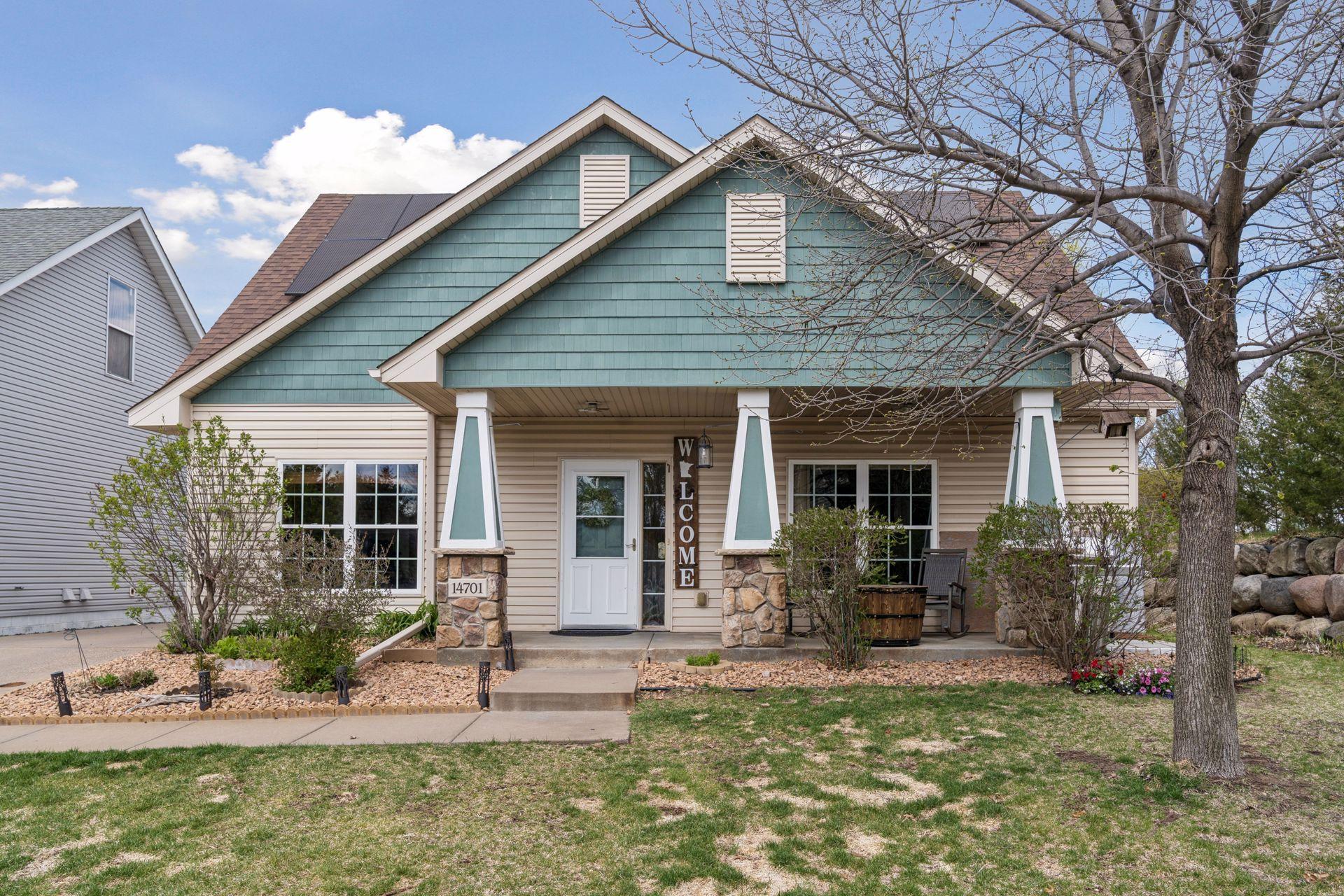Sunfish Lake Village Villa | Main-Level Master & Solar