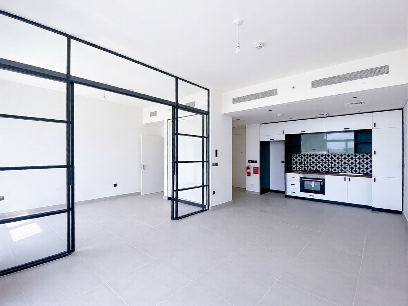 Corner Unit | Pool & Mall View | Vacant Now