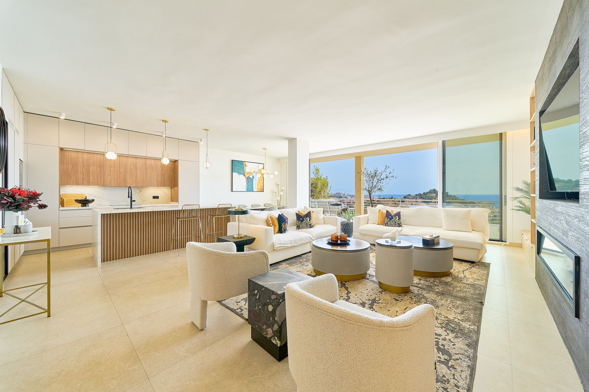 4-bedroom duplex penthouse in gated community