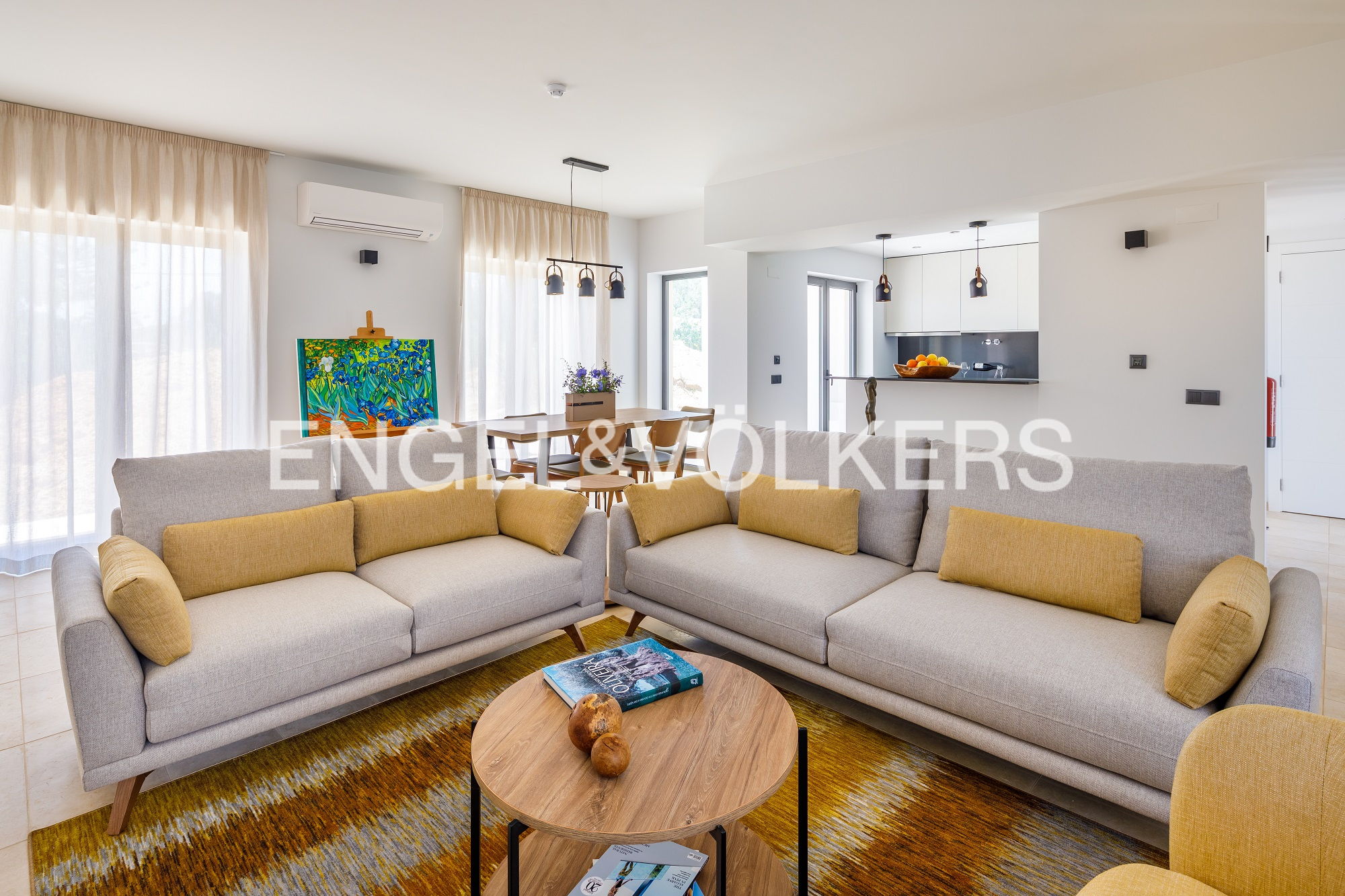 Two-storey Villa V3 in gated condominium