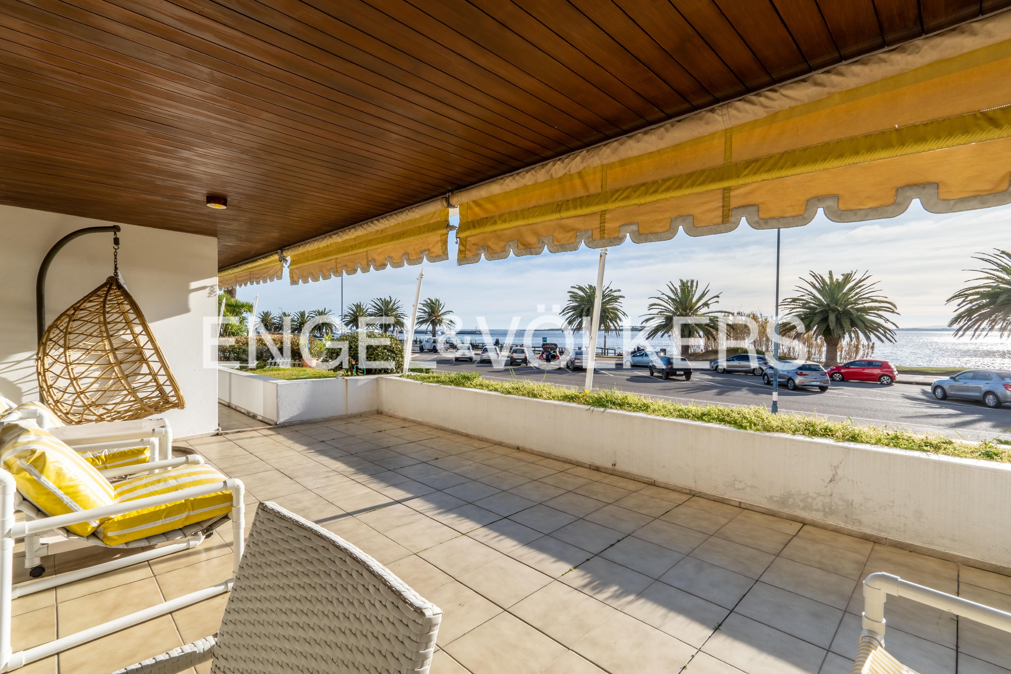 Apartment at the Harbor – Espigón Building